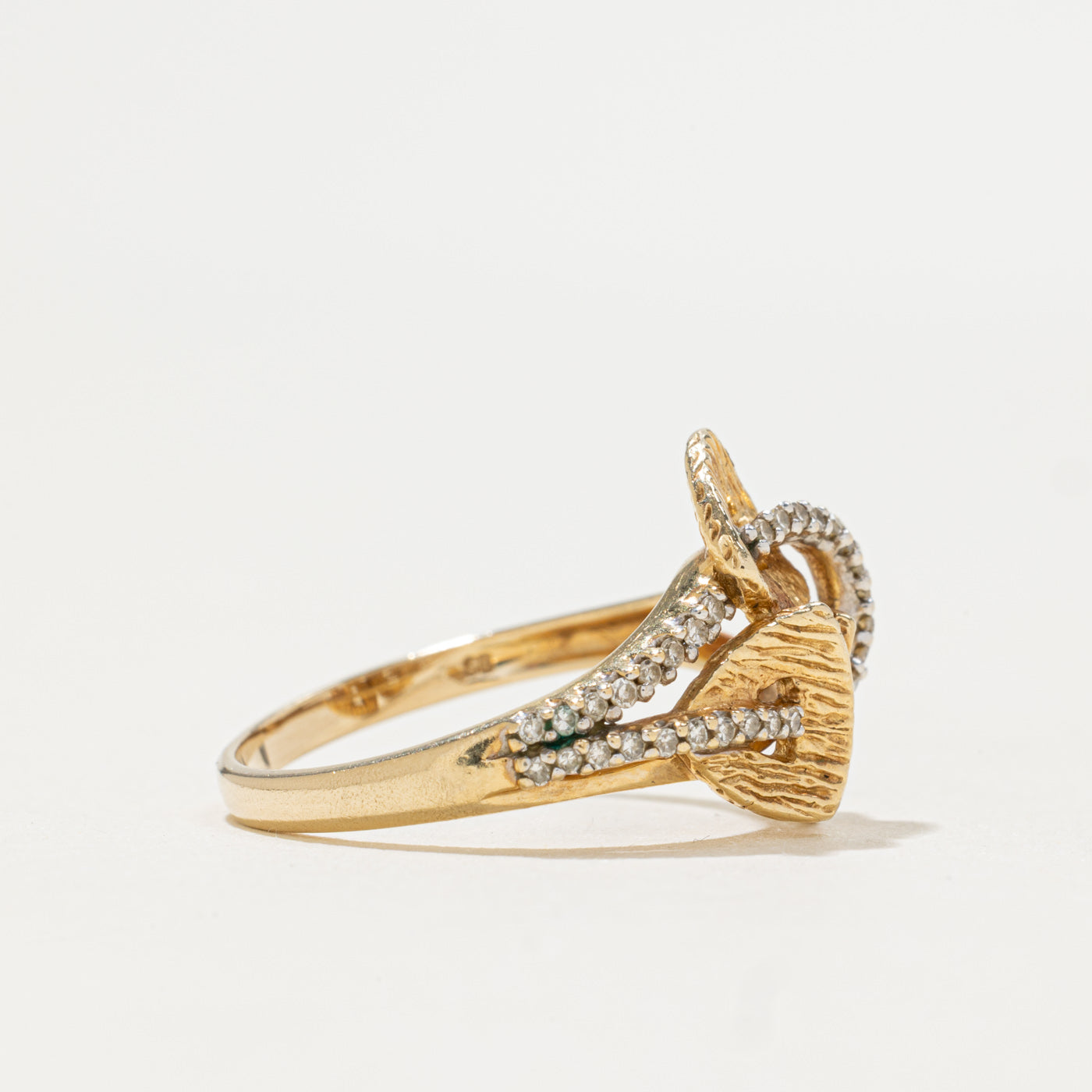 Bague géométrique texturée en diamant | 0,03 ct | Taille 6,75