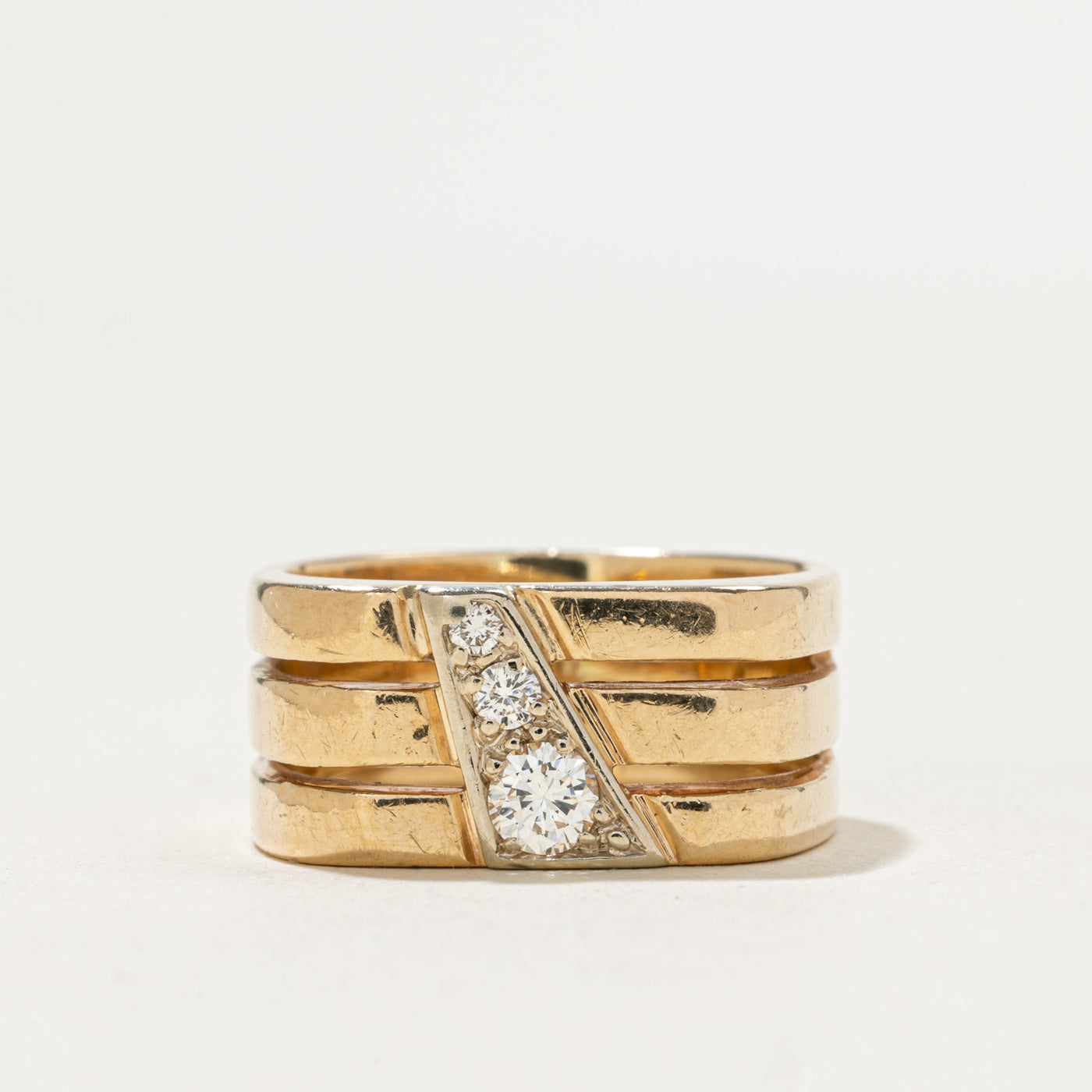 Bague carrée souple sertie de diamants rainurés | 0,19 ct au total | Taille 6,25