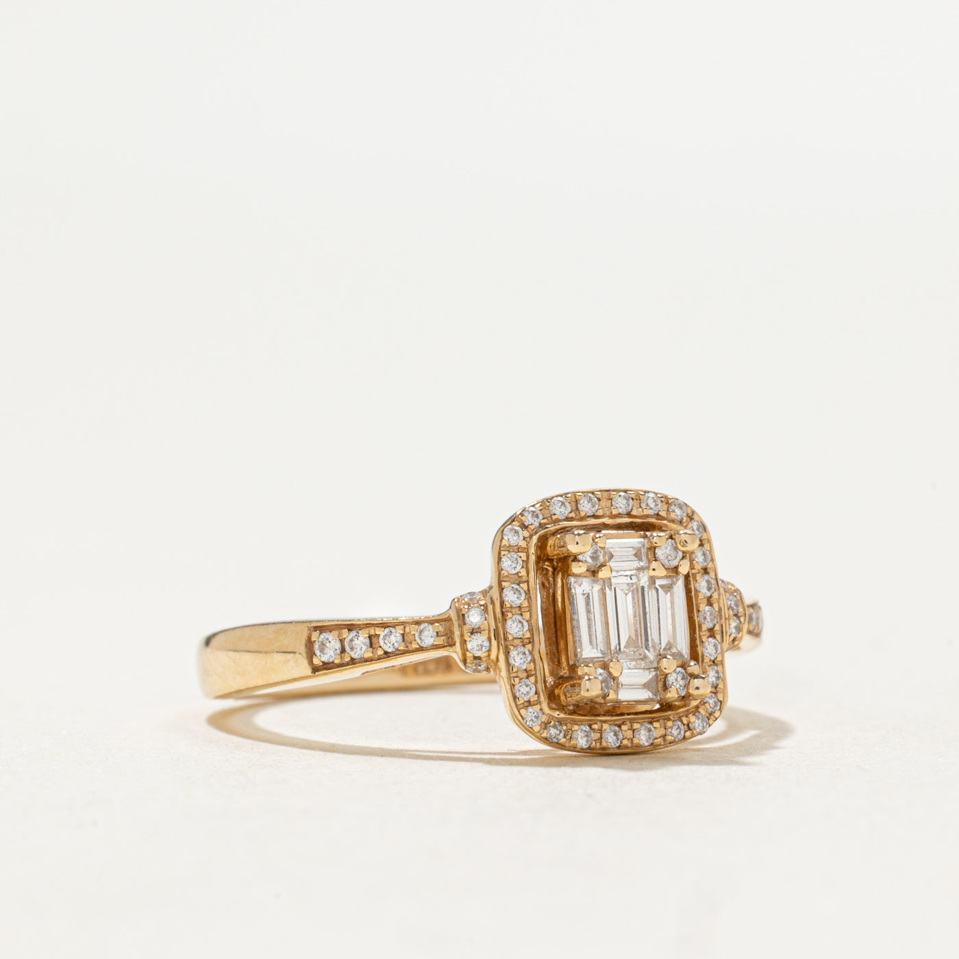 Illusion Set Diamond Halo Ring | 0.18ctw | SZ 4.75