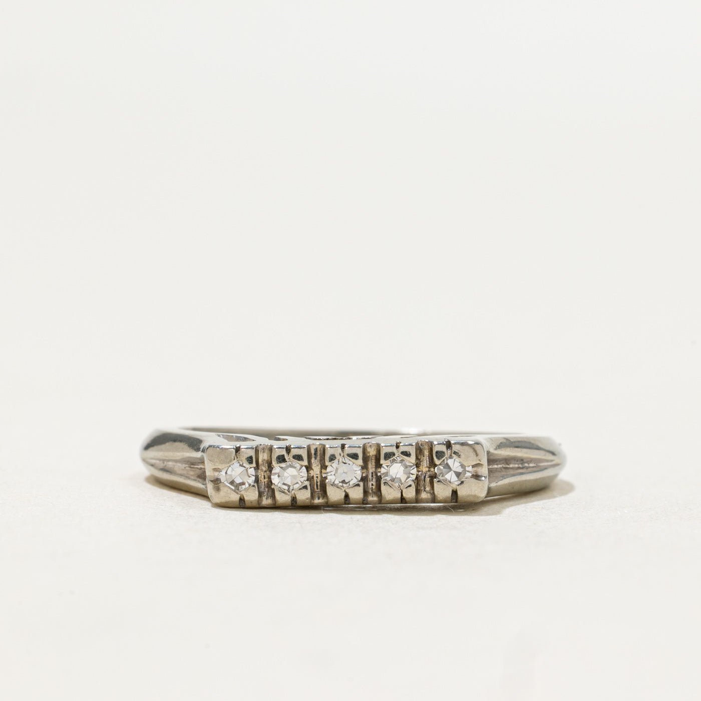 18k Five Stone Diamond Band | 0.075ctw | SZ 6.0