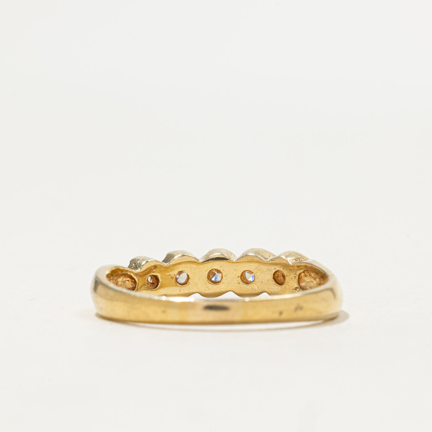 Bague en diamants sertis semi-clos à cinq pierres | 0,35 ct au total | Taille 8,25