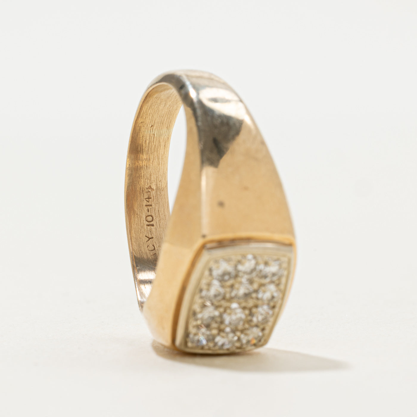 Diamond Grid Signet Ring | 0.30ctw | SZ 8.5