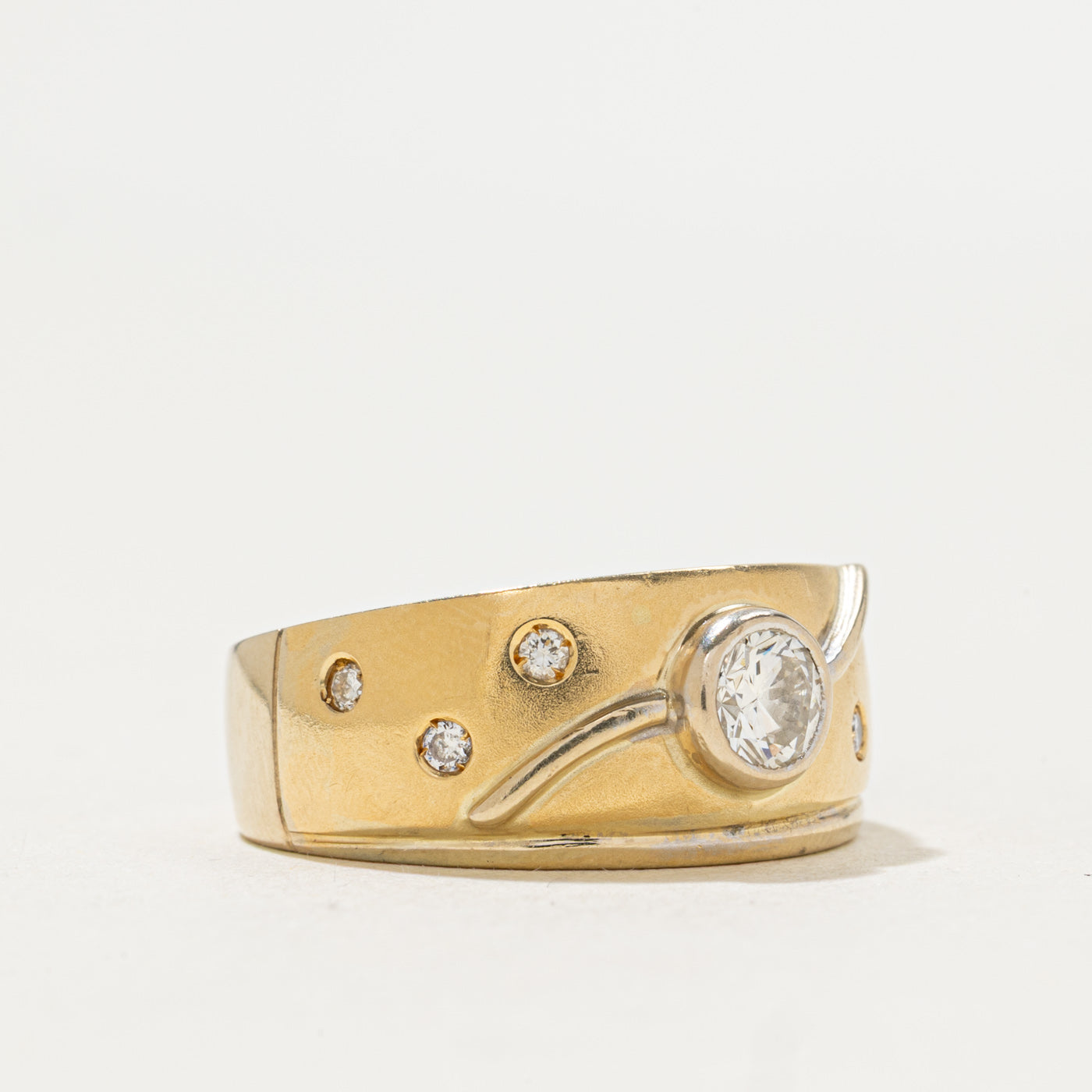 Bezel Set Diamond Grooved Band | 0.41ctw | SZ 6.75