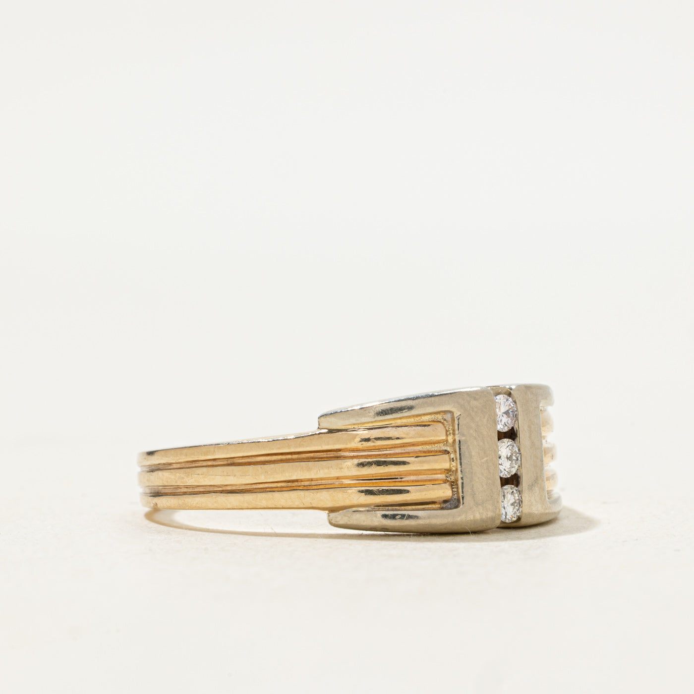 Two Tone Diamond Column Grooved Buckle Ring | 0.12ctw | SZ 13.5