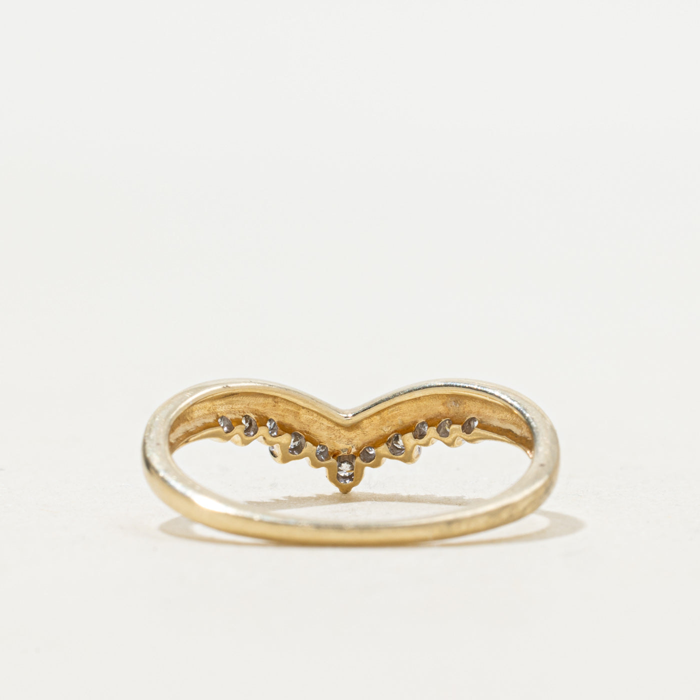 Diamond Chevron Ring | 0.10ctw | SZ 6.0