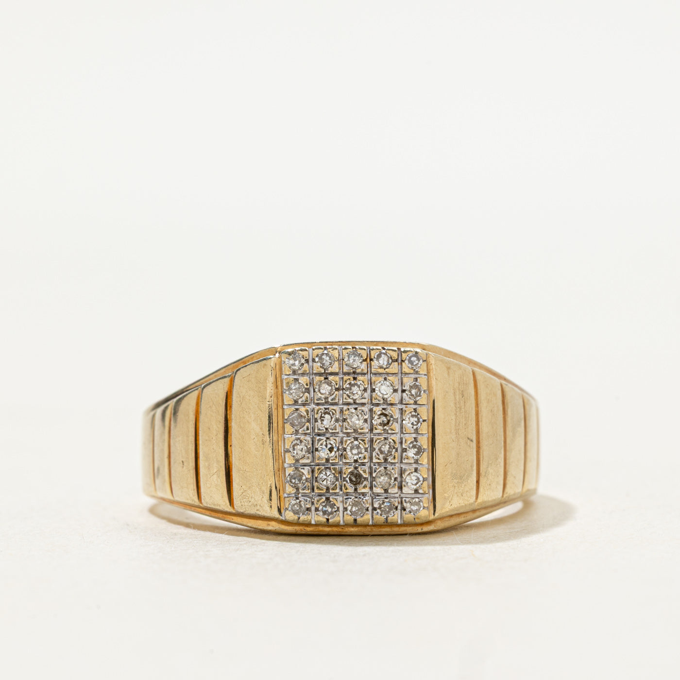Diamond Grid Fluted Signet Ring | 0.06ctw | SZ 10.75