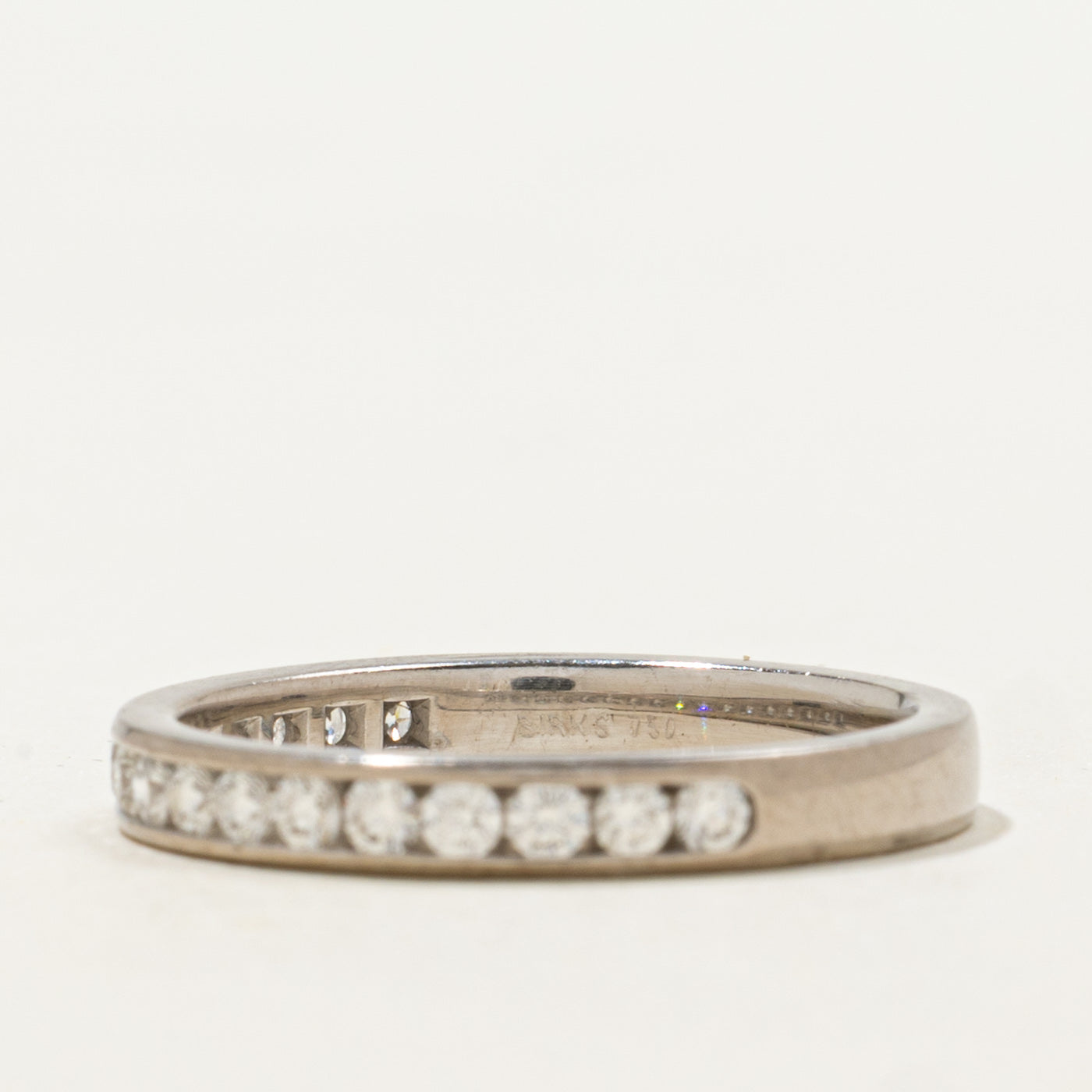 Alliance demi-éternité en or blanc 18 carats sertie de diamants | 0,42 ct | 2,80 mm | Taille 7