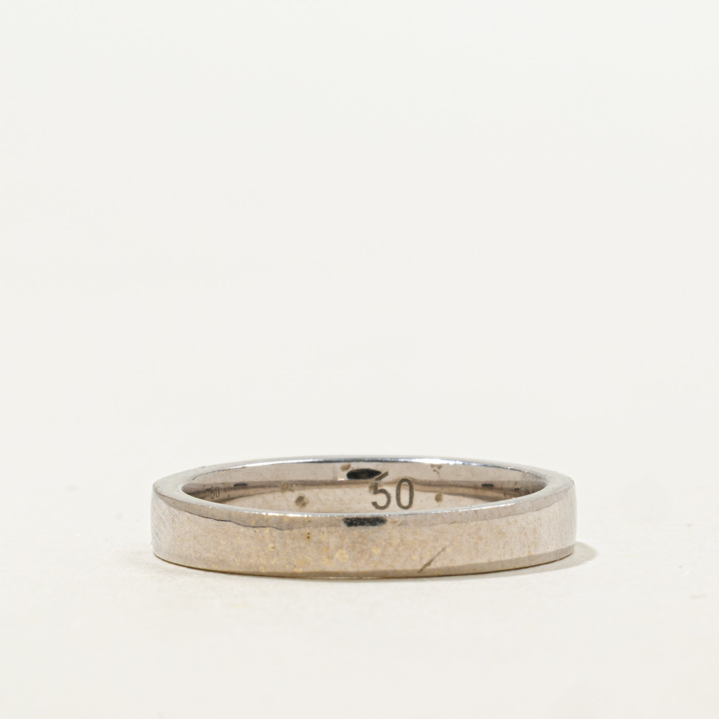 Alliance demi-éternité en or blanc 14 carats sertie de diamants | 0,50 ct | 3,20 mm | Taille 5,25