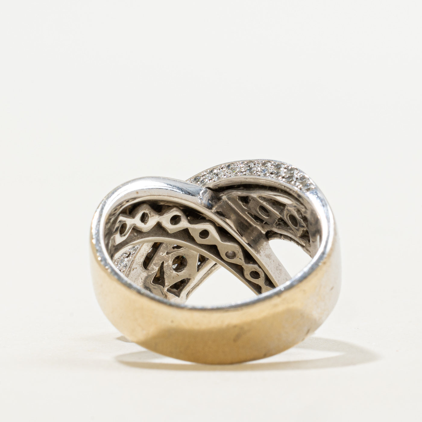 Bague croisée massive en or 18 carats sertie de diamants pavés | 1,25 ct au total | Taille 5,75