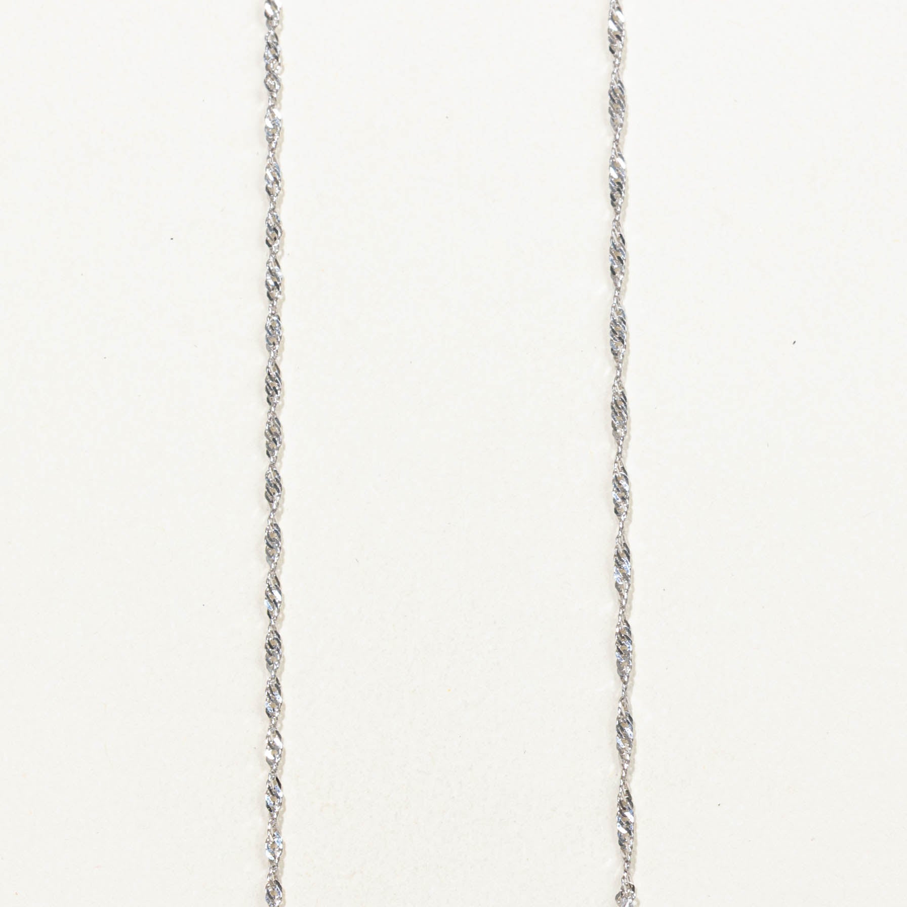 14k Diamond Cluster Halo Pendant Necklace | 0.32ctw | 18"
