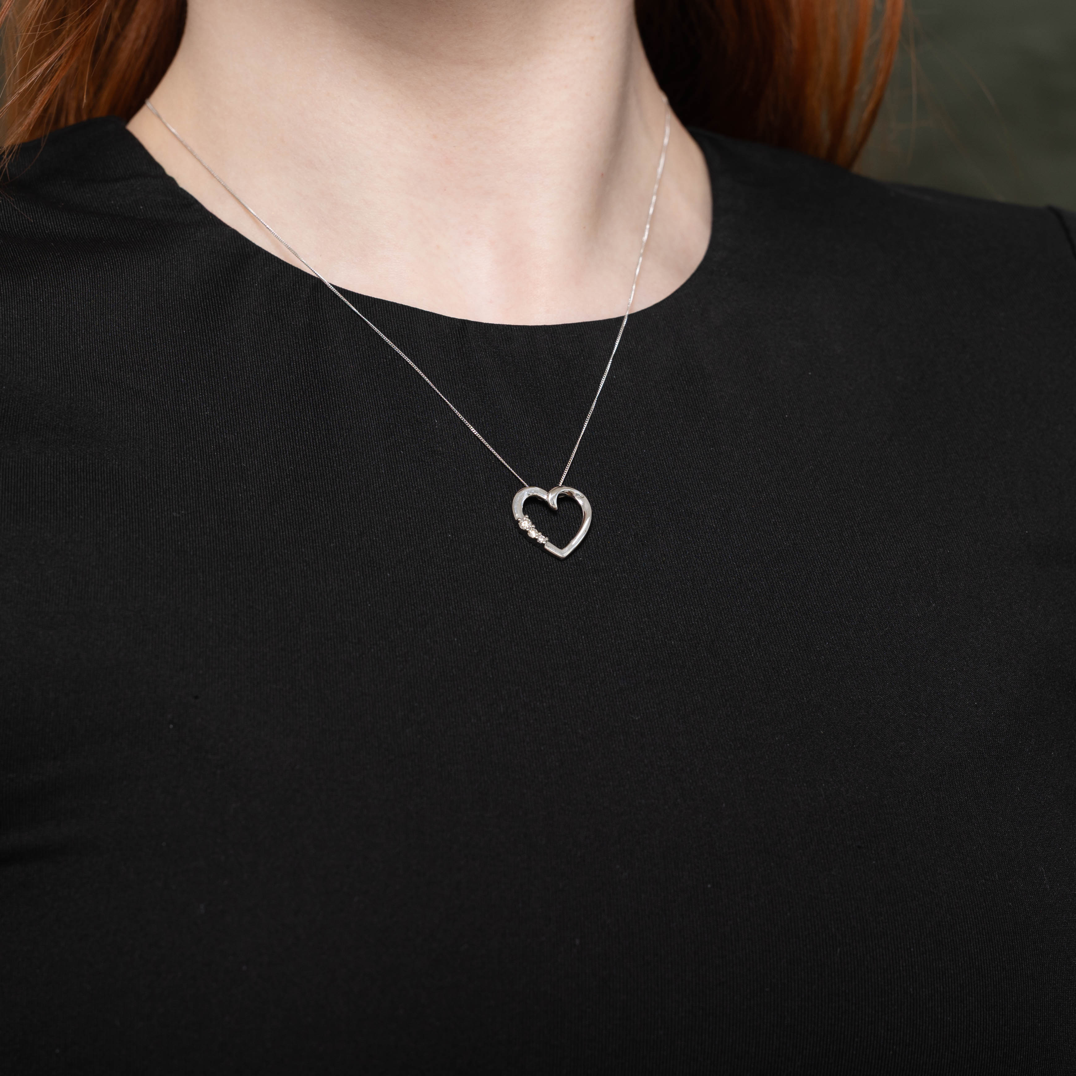10k Diamond Open Heart Pendant Necklace | 0.13ctw | 18"