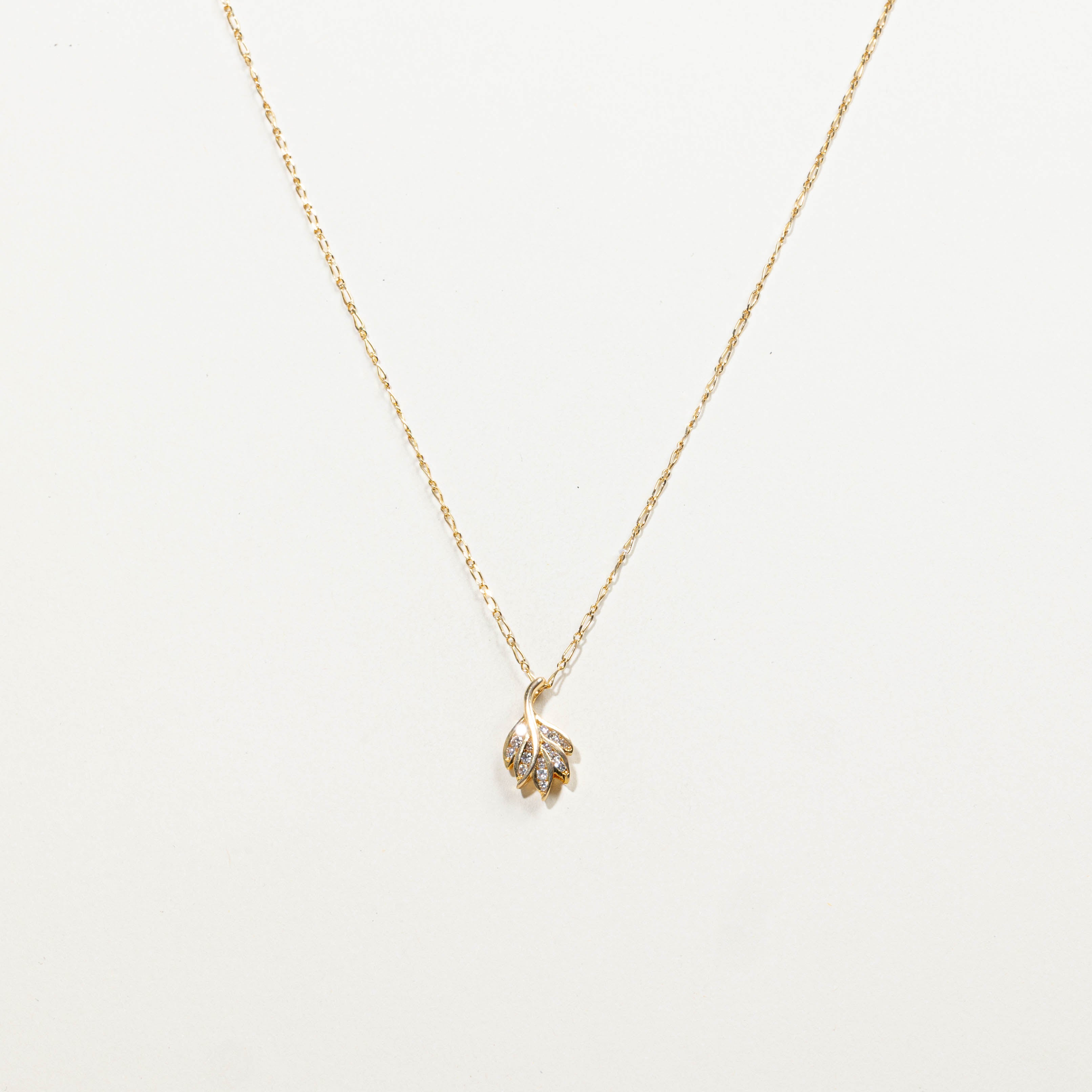 14k Diamond Leaf Pendant Necklace | 0.20ctw | 17"