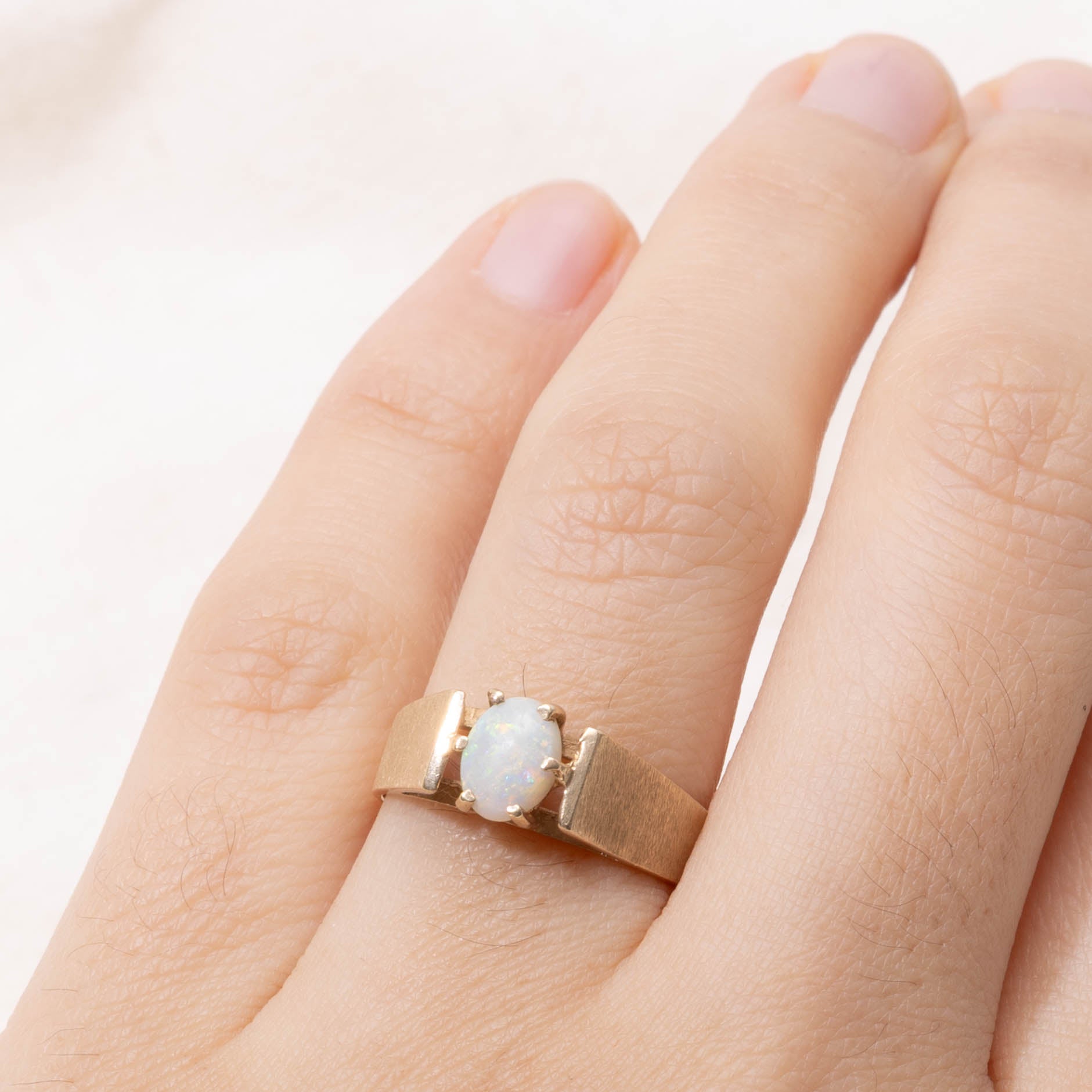 10k Solitaire Opal Textured Ring | SZ 6.5