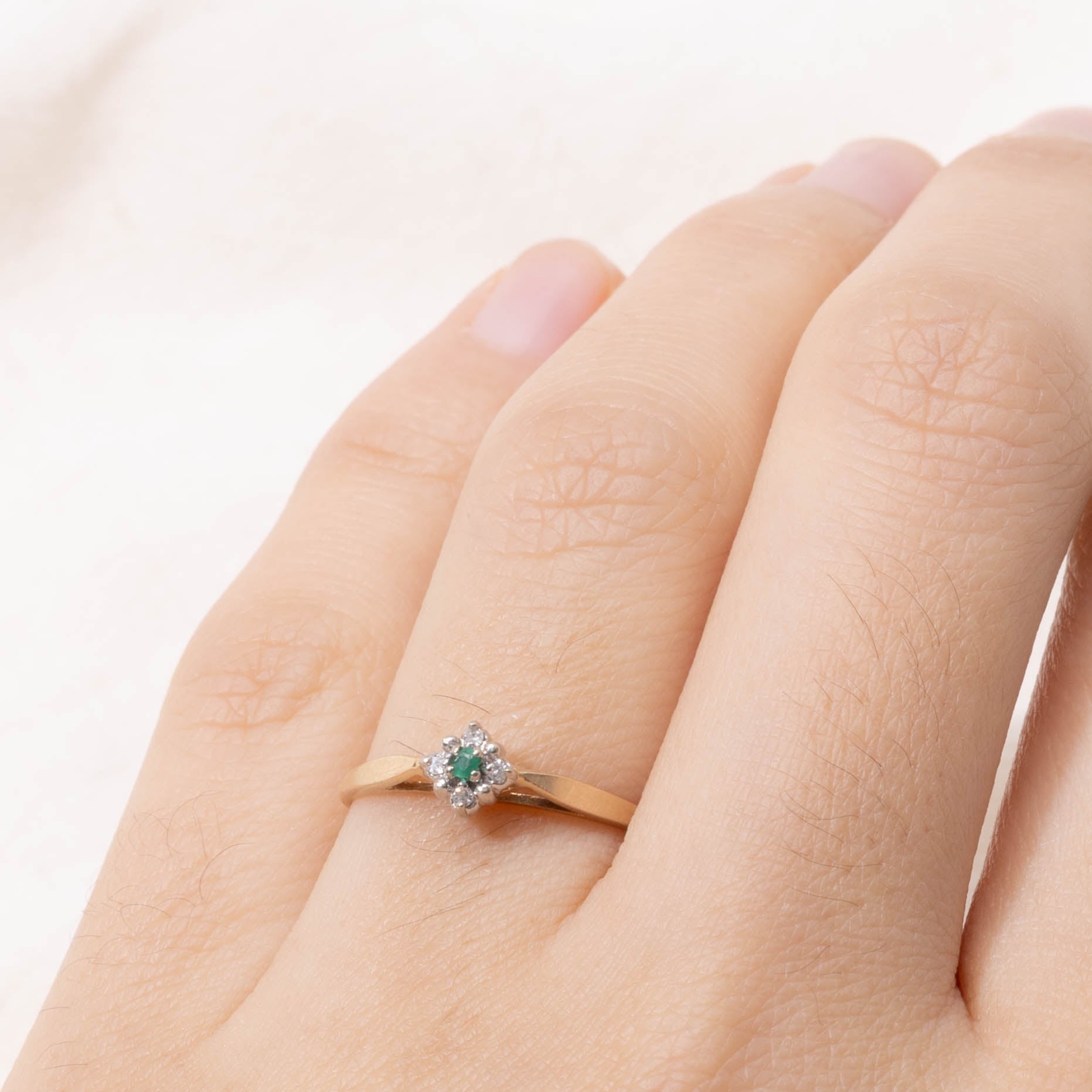 10k Emerald & Diamond Petite Cluster Ring | SZ 6.5