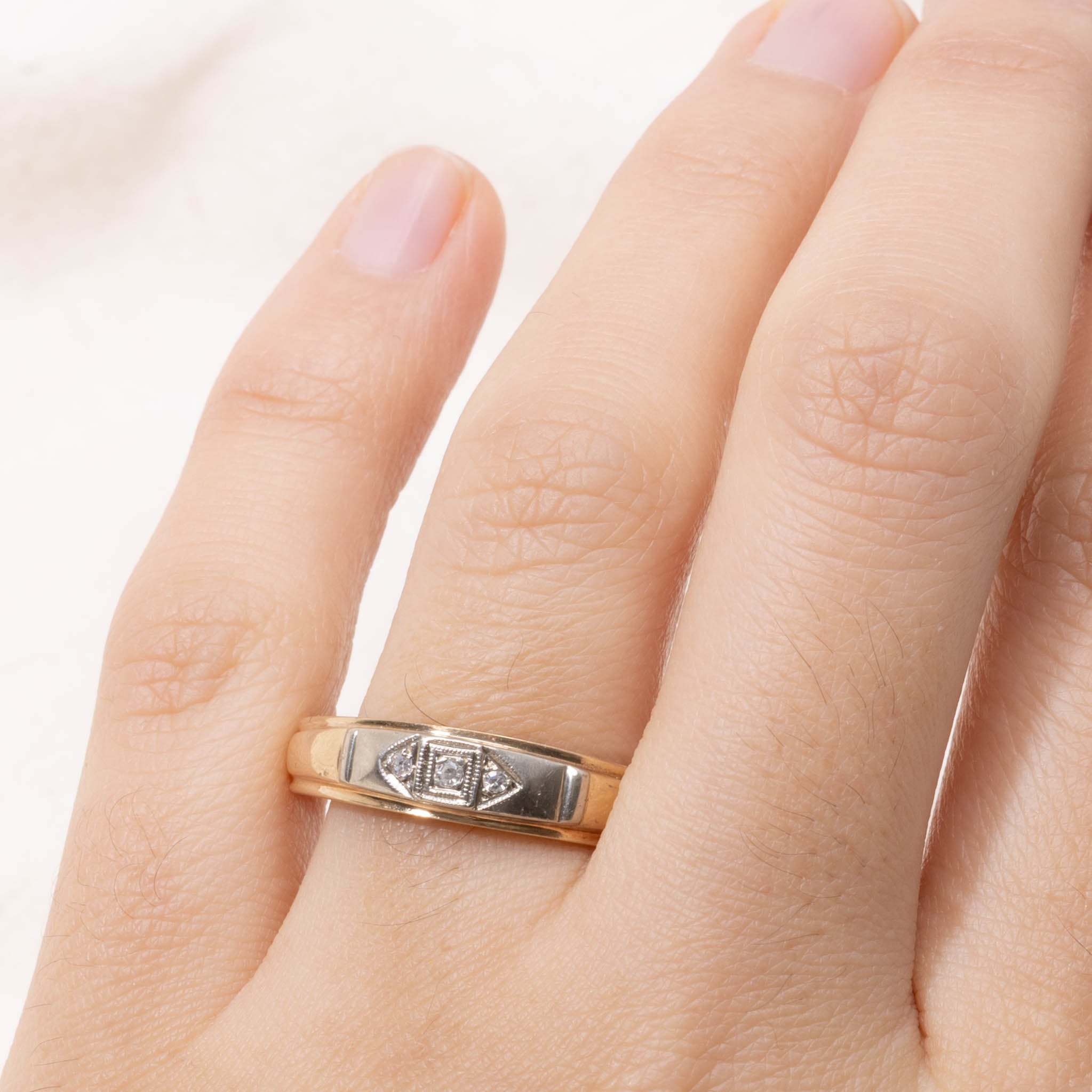 Vintage Canadian 10k Diamond Textured Band | SZ 11.75