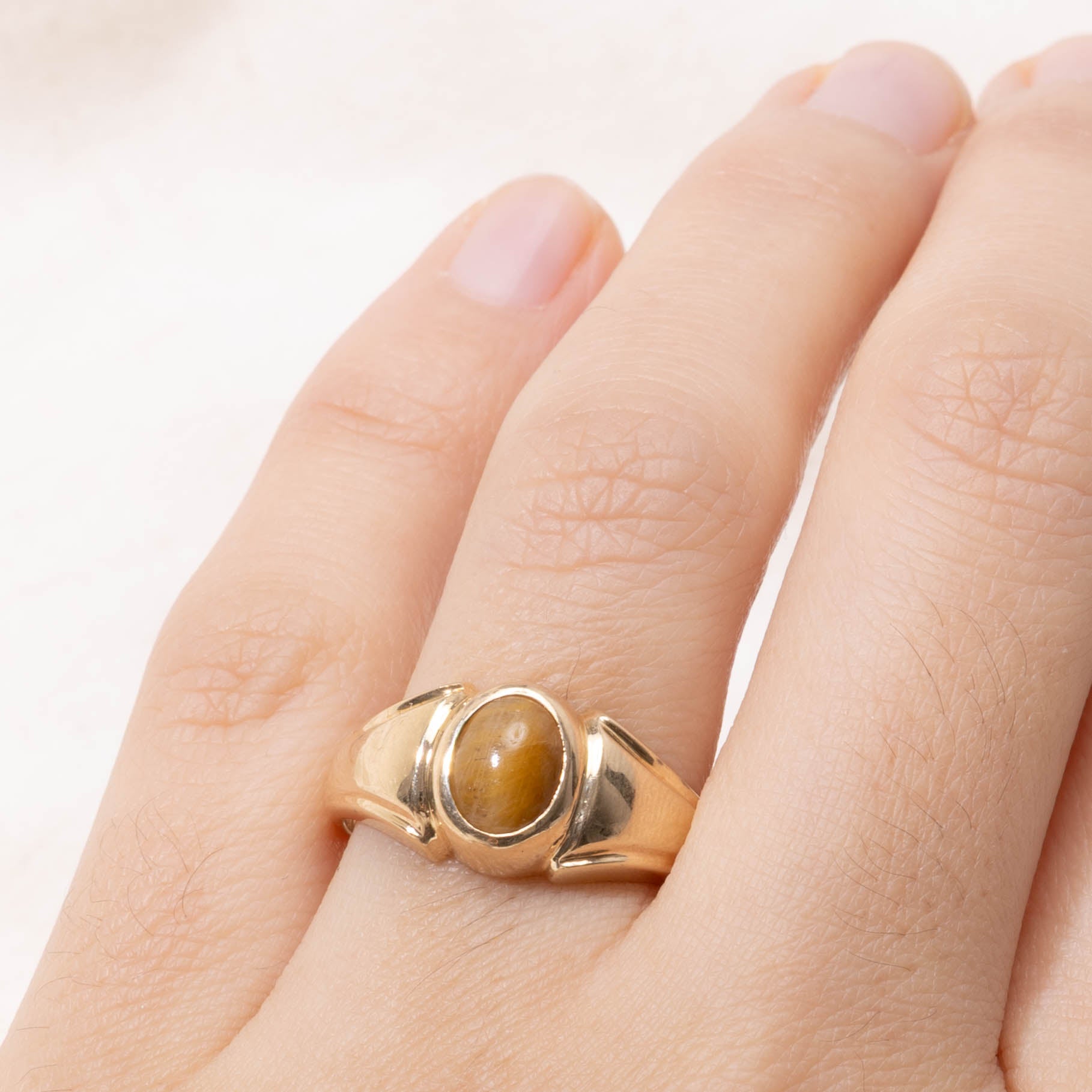 10k Bezel Set Quartz Ring | SZ 8
