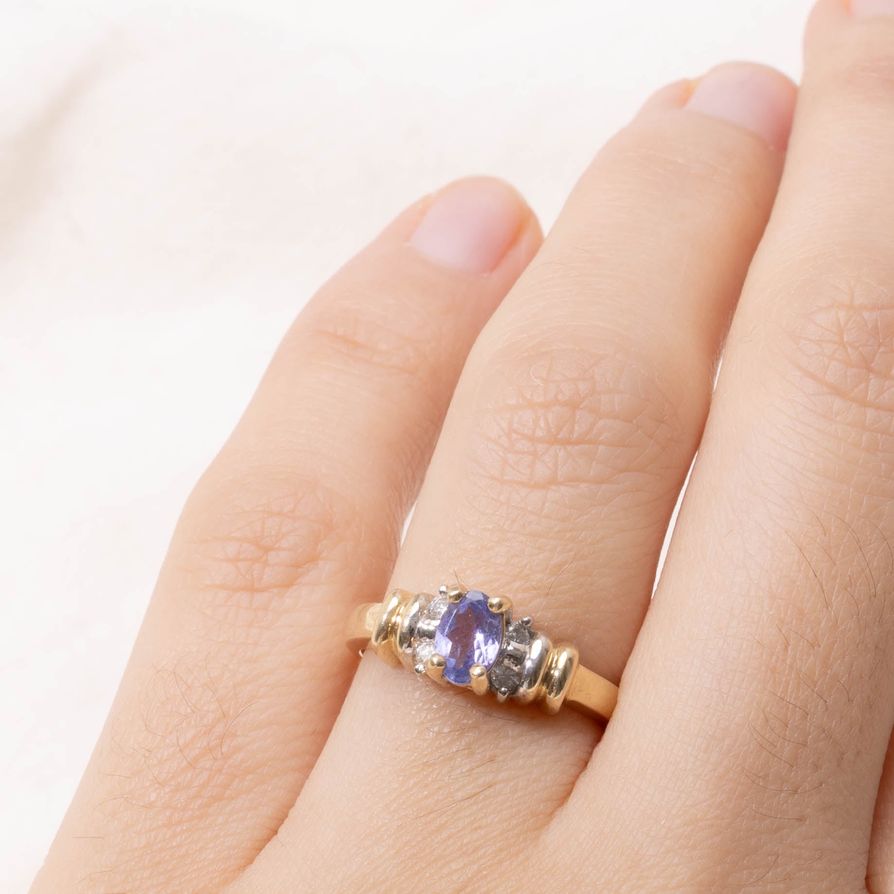 14k Tanzanite & Diamond Accented Grooved Ring | SZ 6.25