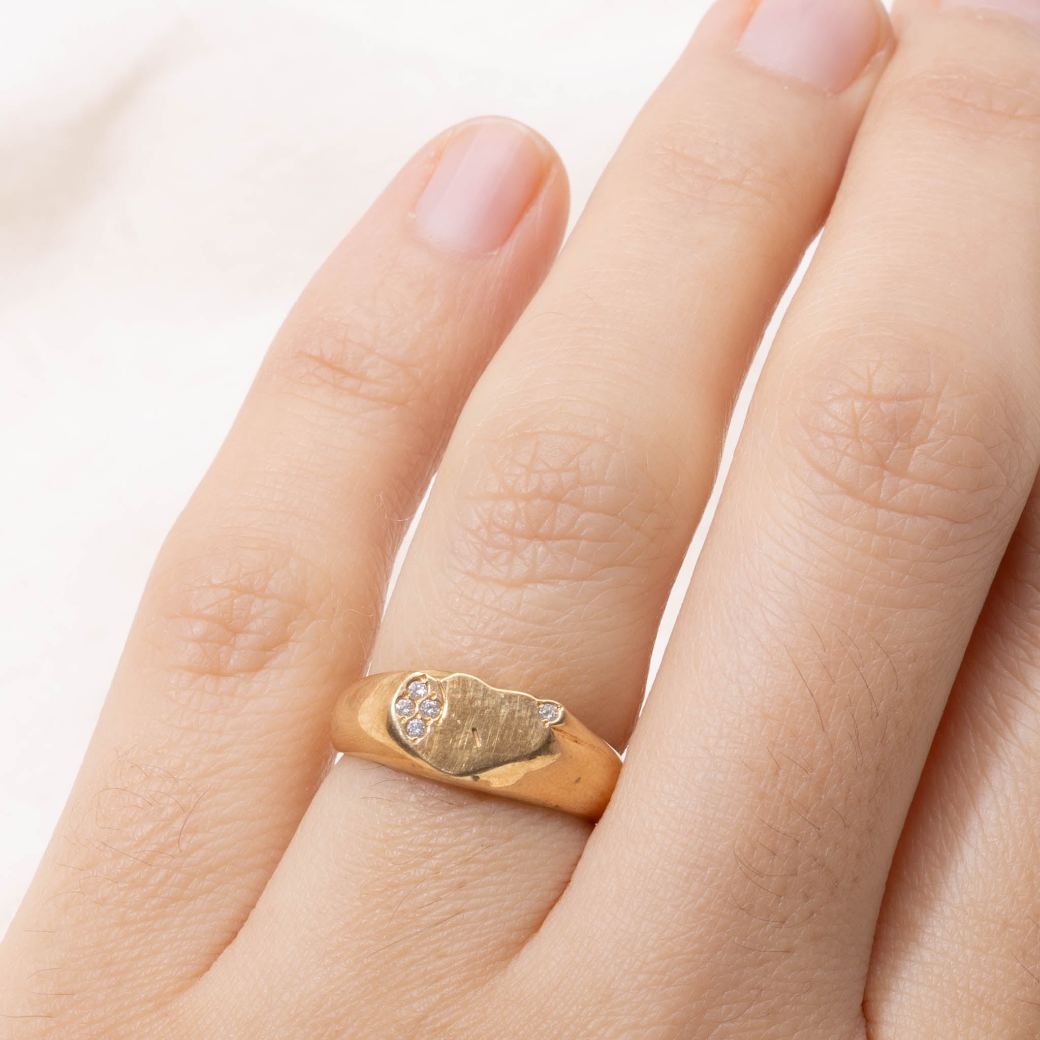 18k Diamond Abstract Heart Signet Ring | 0.03ctw | SZ 5