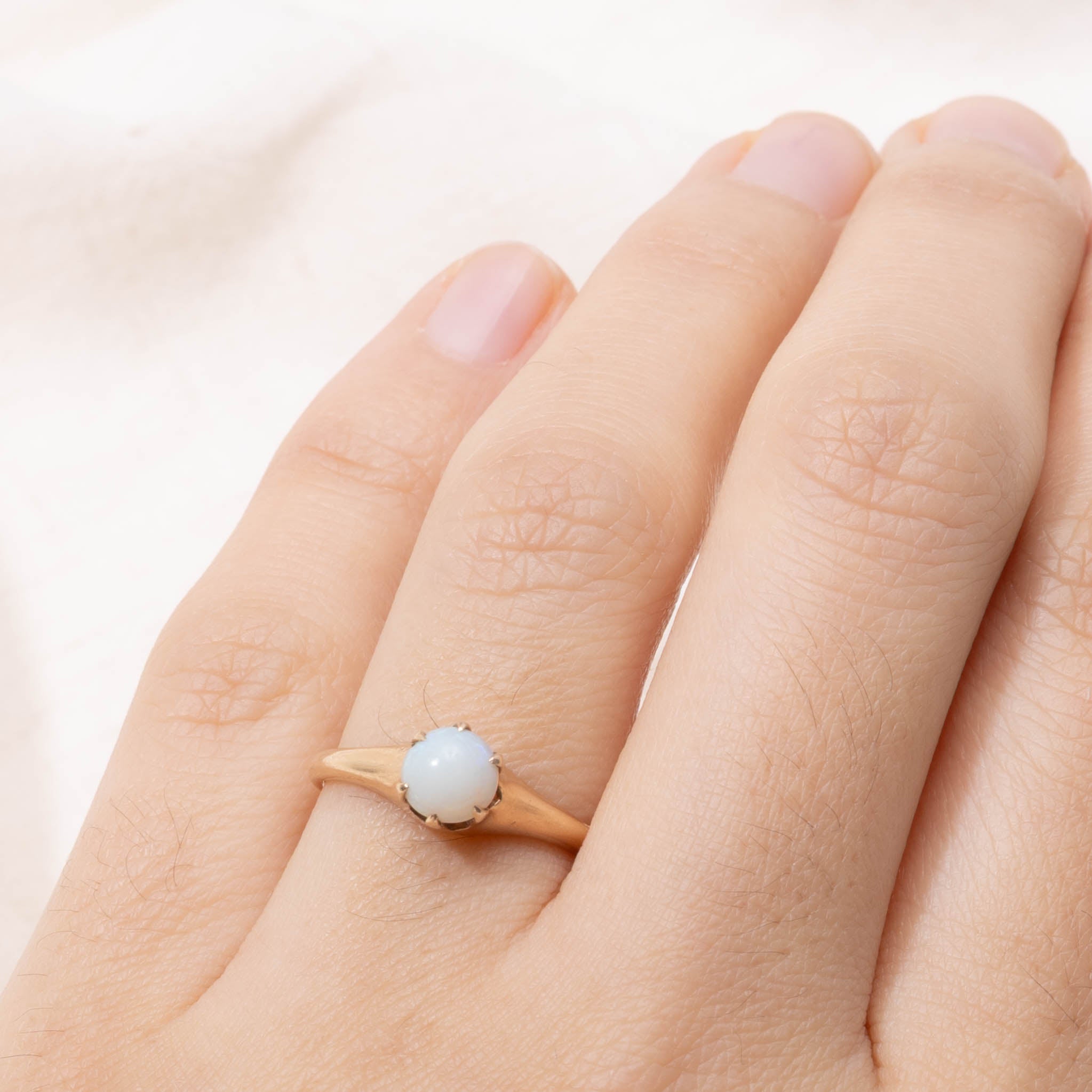 10k Prong Set Solitaire Opal Ring | SZ 6.25