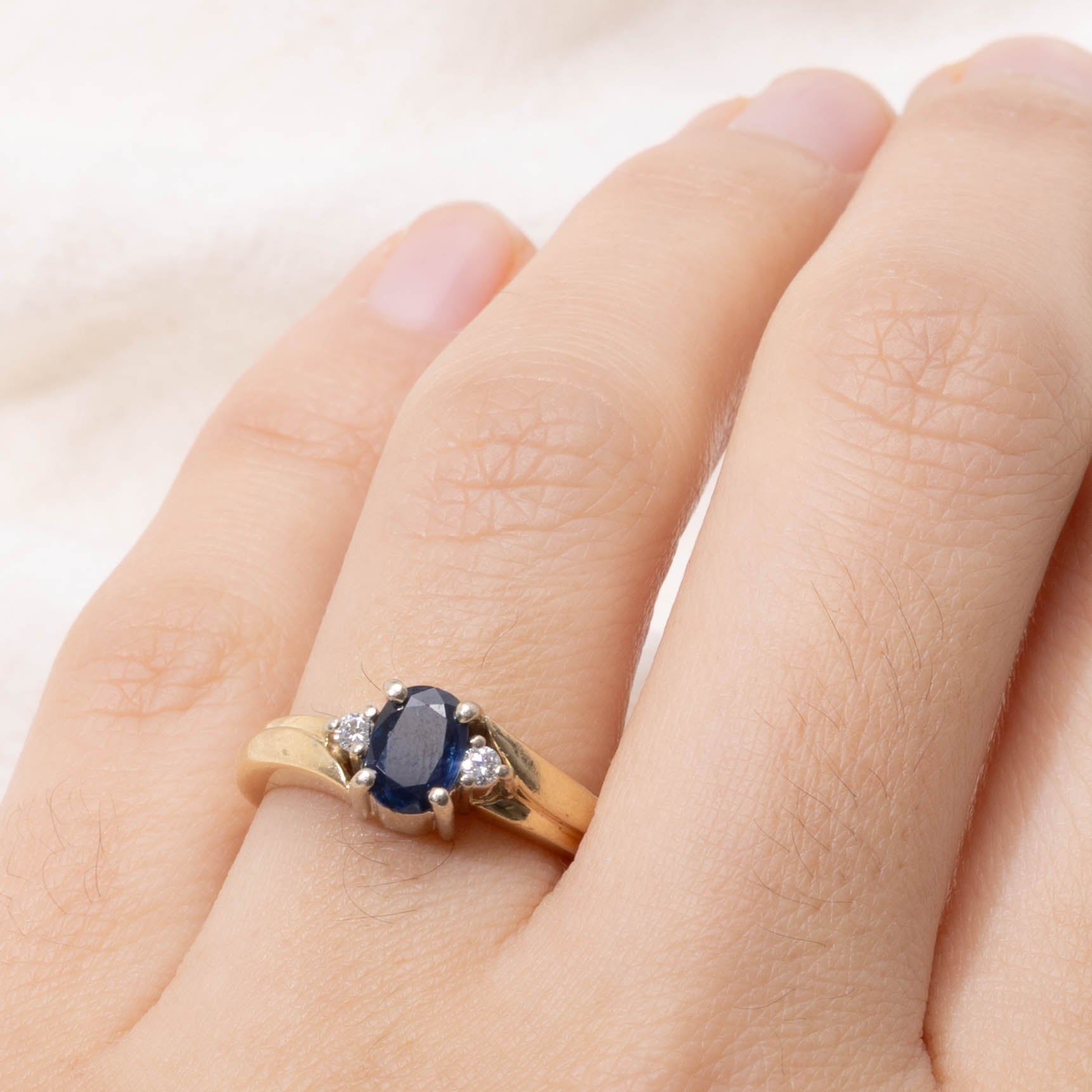 14k Sapphire & Diamond Grooved Ring | SZ 6