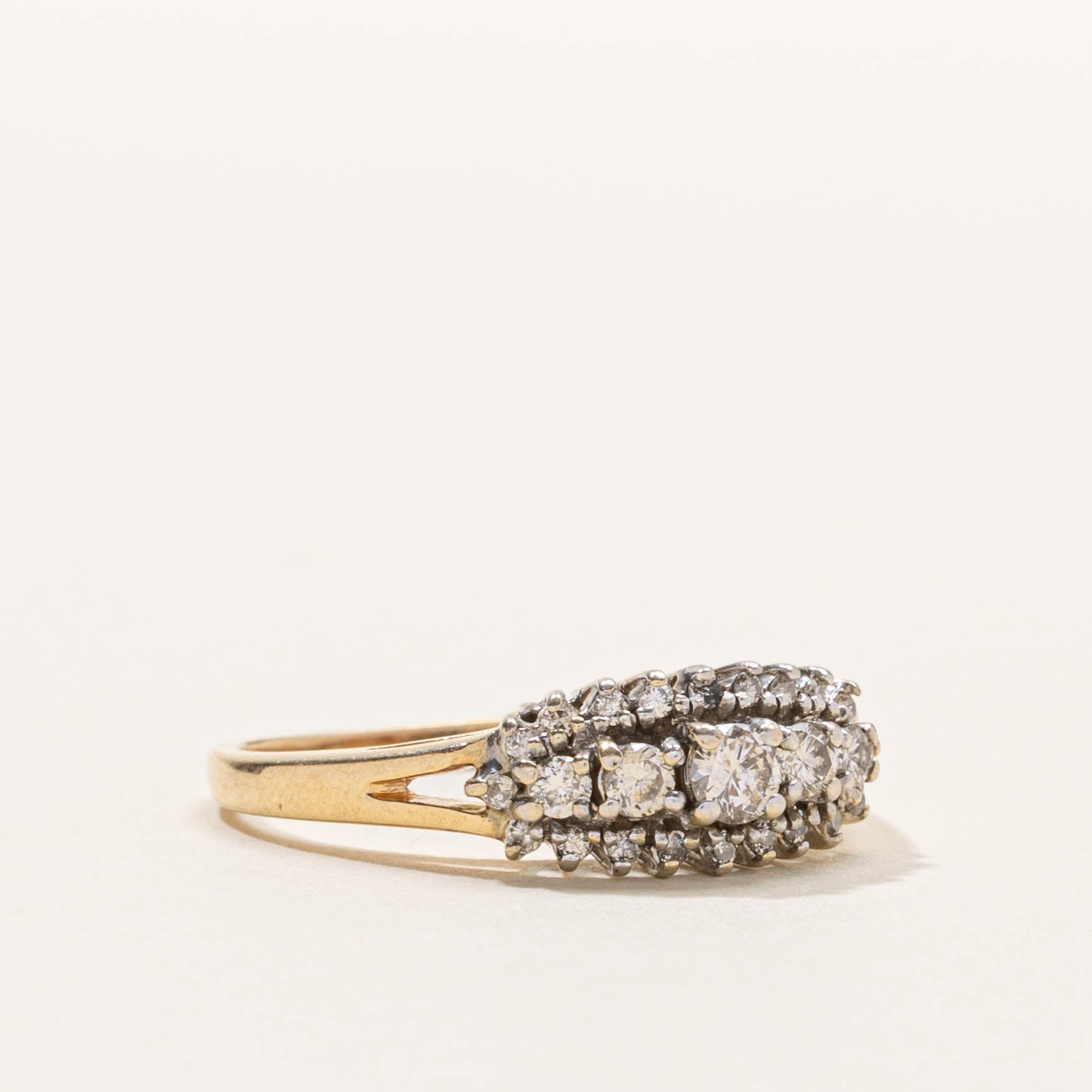 14k Graduated Diamond Cluster Ring | 0.40ctw | SZ 8.75