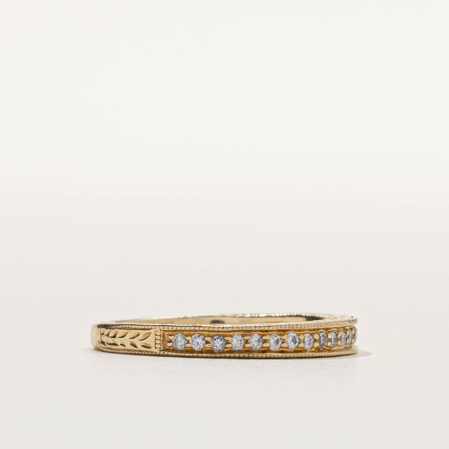 14k Semi Eternity Diamond Milgrain Band | 0.10ctw | SZ 6.25