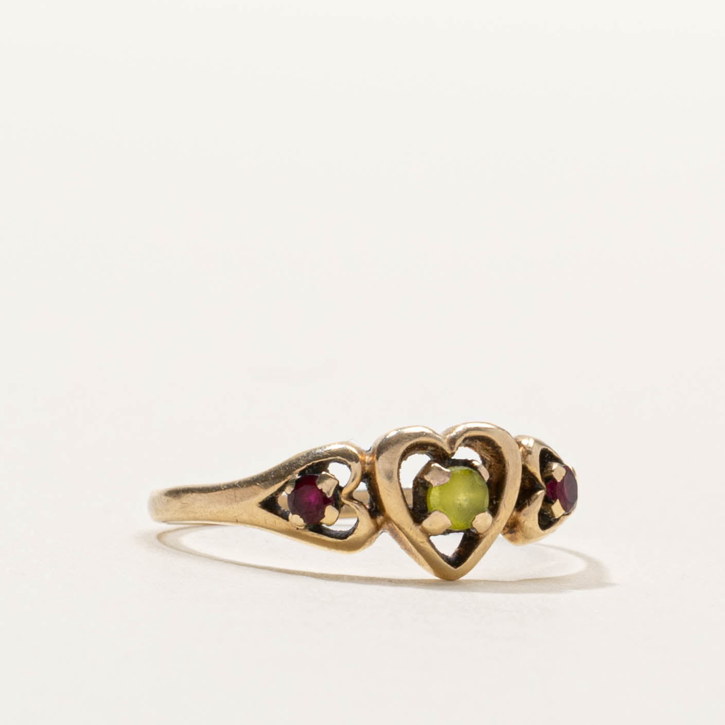 10k Peridot & Ruby Heart Ring | SZ 6.75
