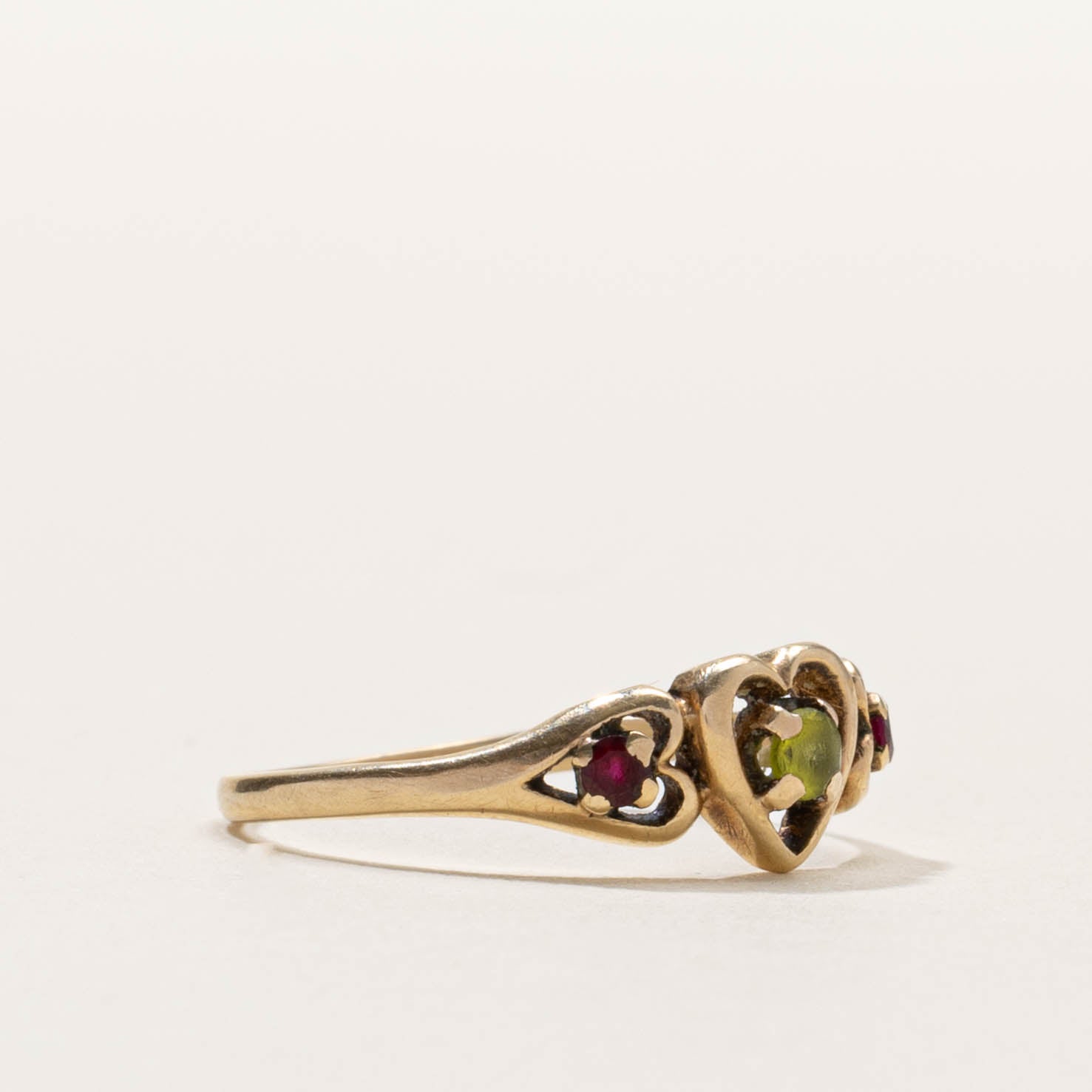 10k Peridot & Ruby Heart Ring | SZ 6.75