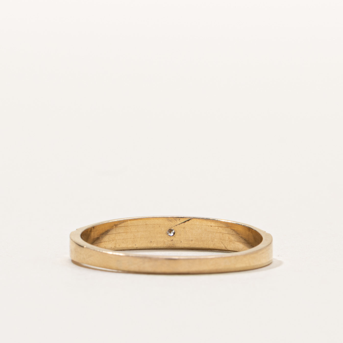 10k Star Set Diamond Engraved Band | SZ 10.5