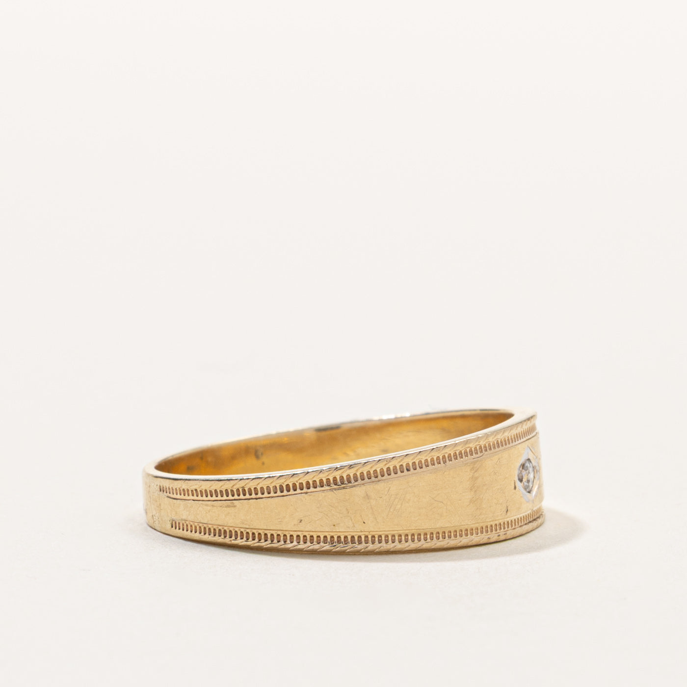 10k Single Diamond Milgrain Band | SZ 12.5