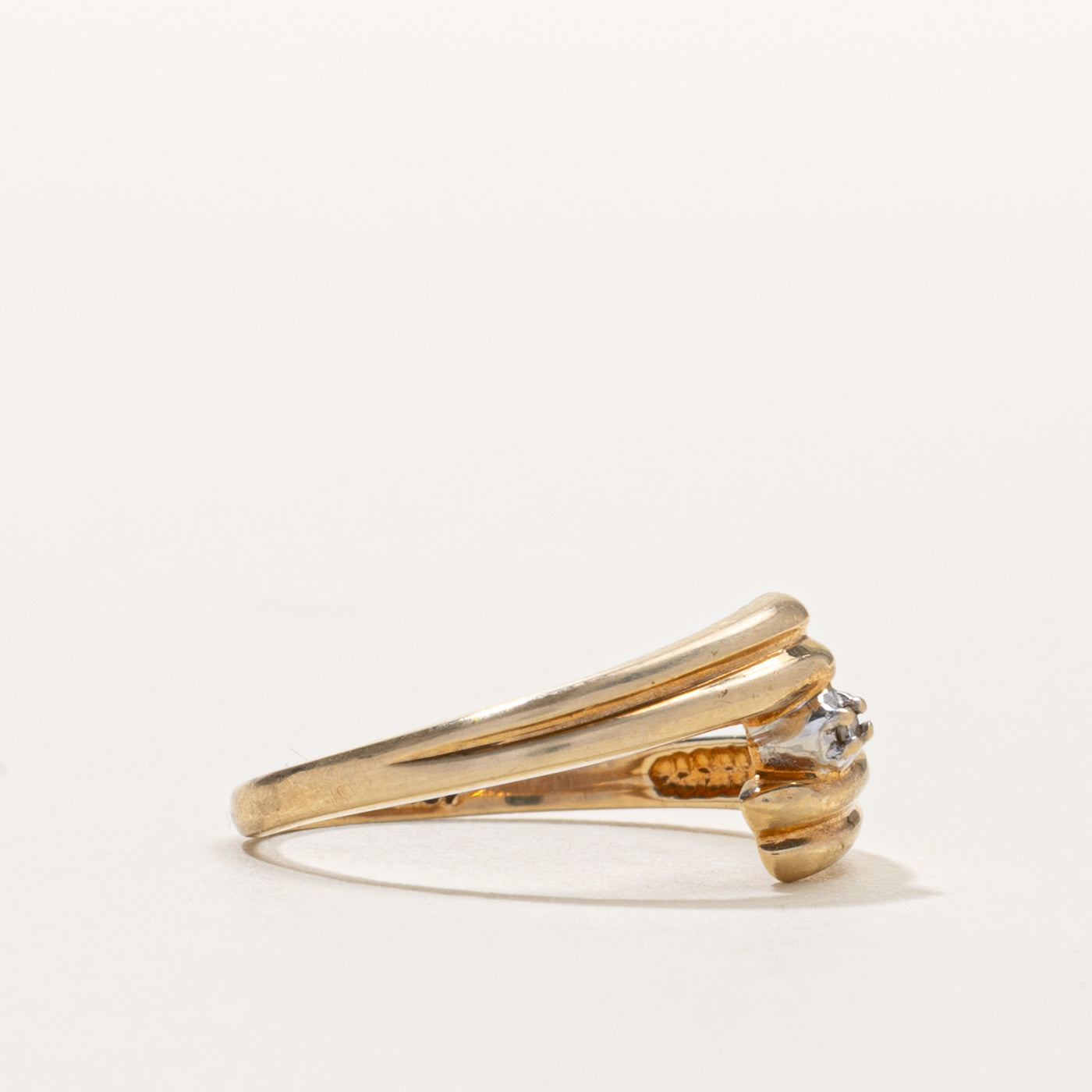 10k Diamond Grooved Bypass Ring | SZ 6.75