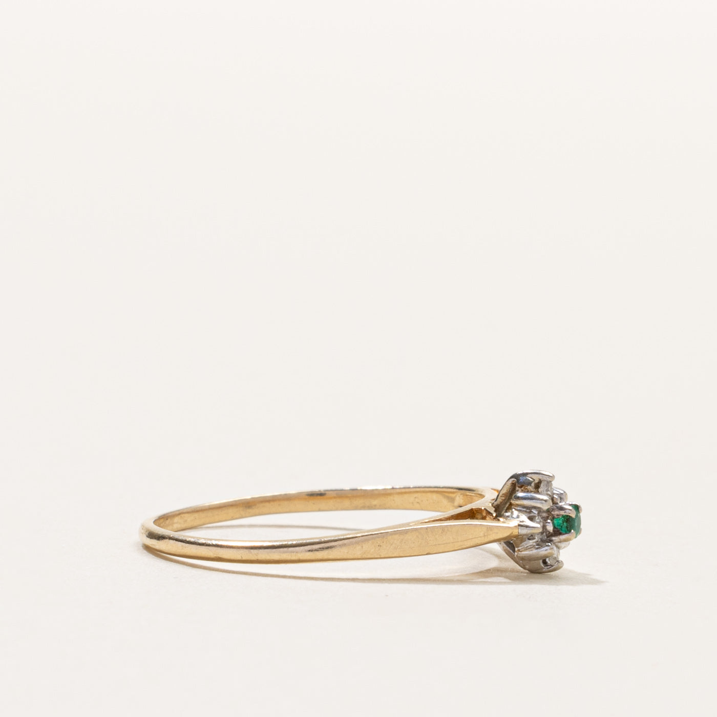 10k Emerald & Diamond Petite Cluster Ring | SZ 6.5