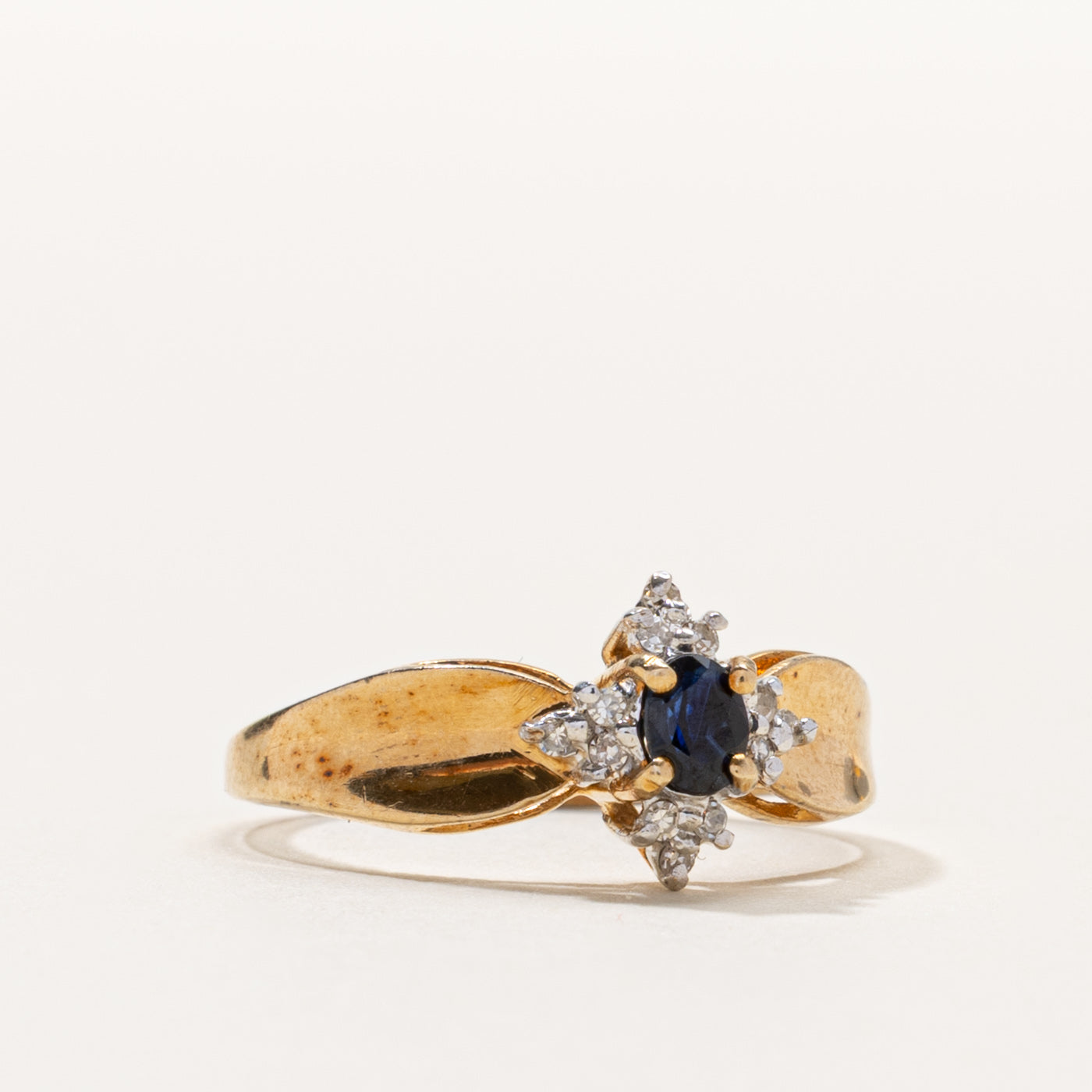 10k Sapphire & Diamond Cluster Ring | SZ 6.5