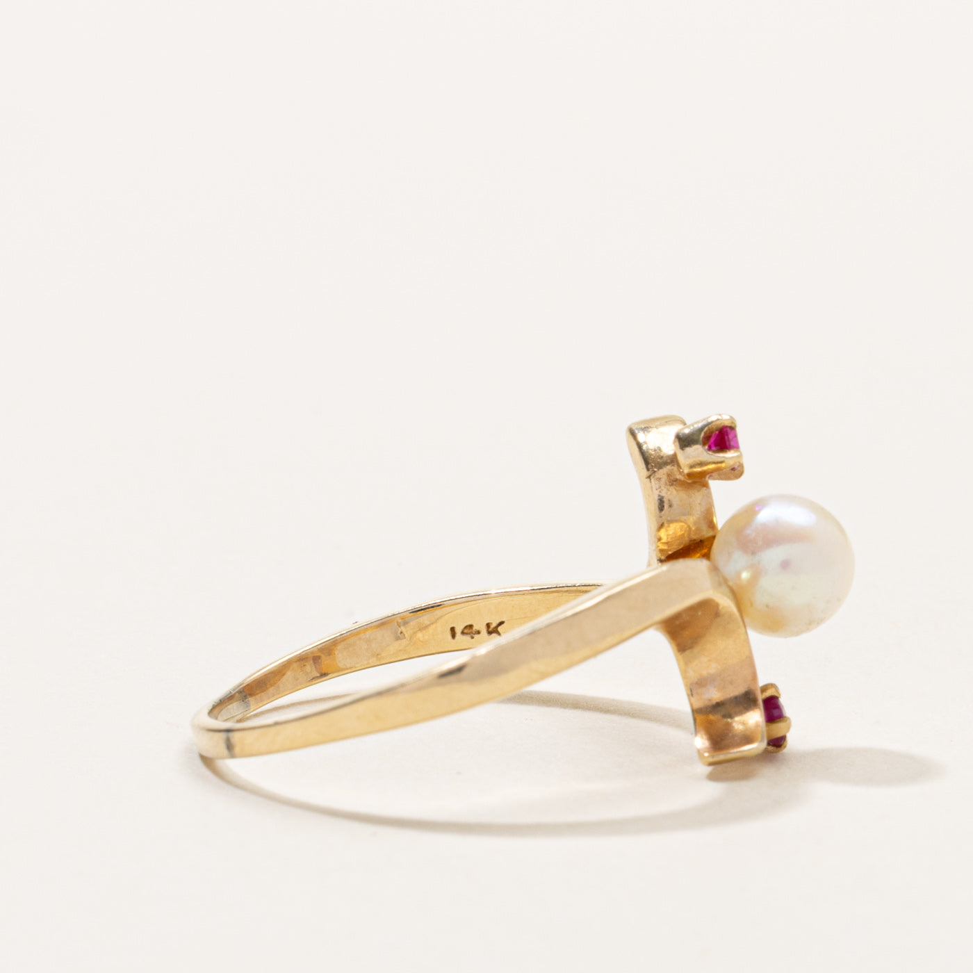 14k Pearl & Synthetic Ruby Curved Bypass Ring | SZ 9.75