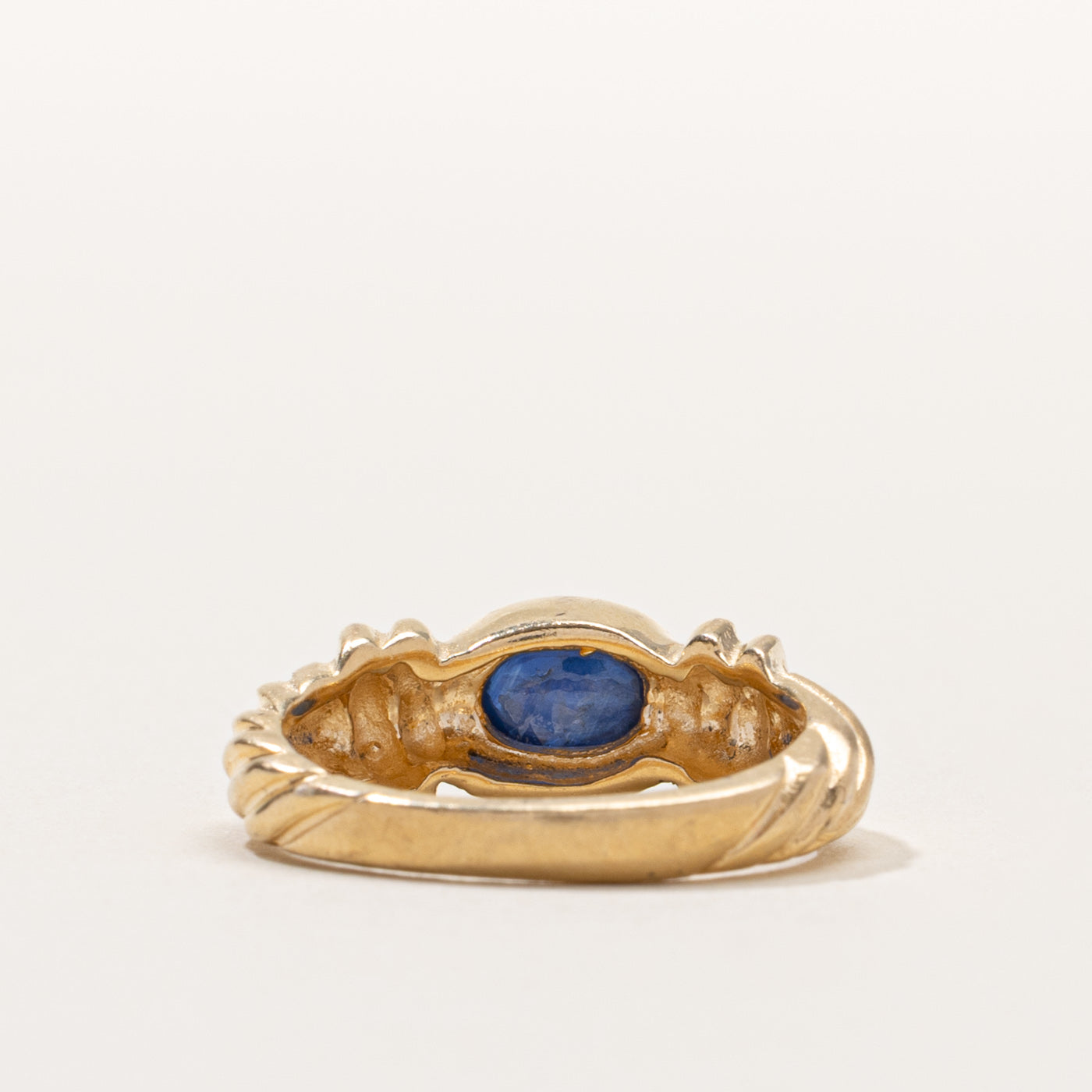 14k East West Bezel Set Sapphire Grooved Ring | SZ 6.5