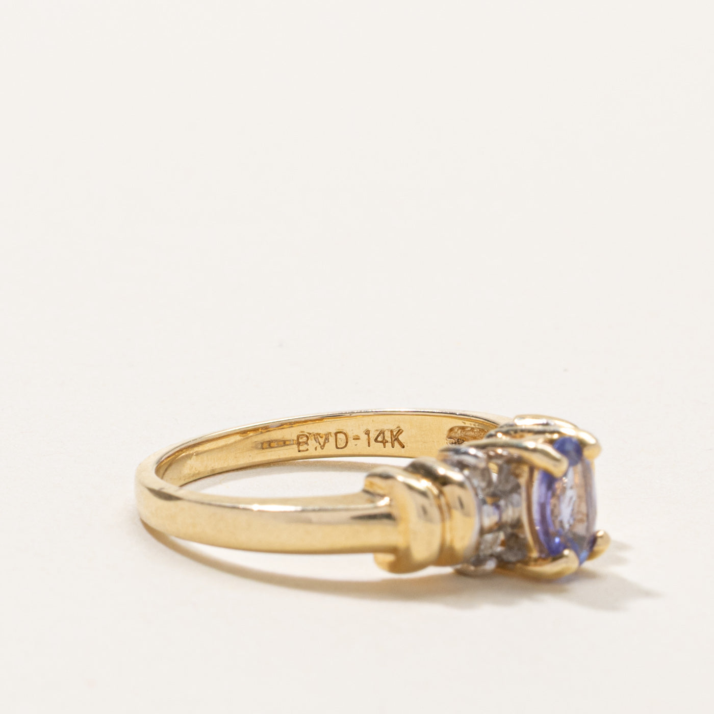 14k Tanzanite & Diamond Accented Grooved Ring | SZ 6.25
