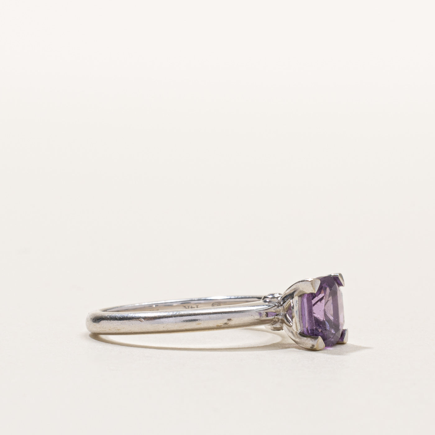 14k Round Cut Amethyst & Hidden Diamond Ring | SZ 7.25