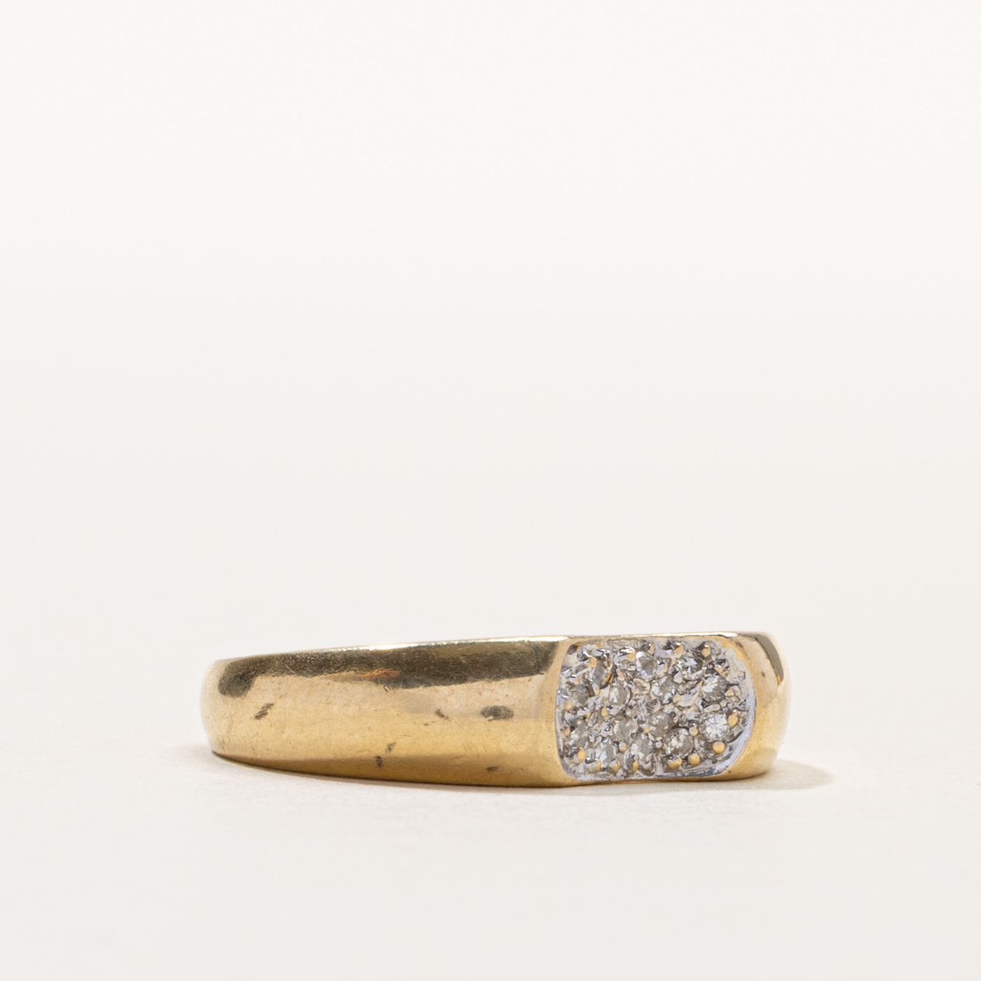 14k Concave Diamond Oval Cluster Band | SZ 7.75