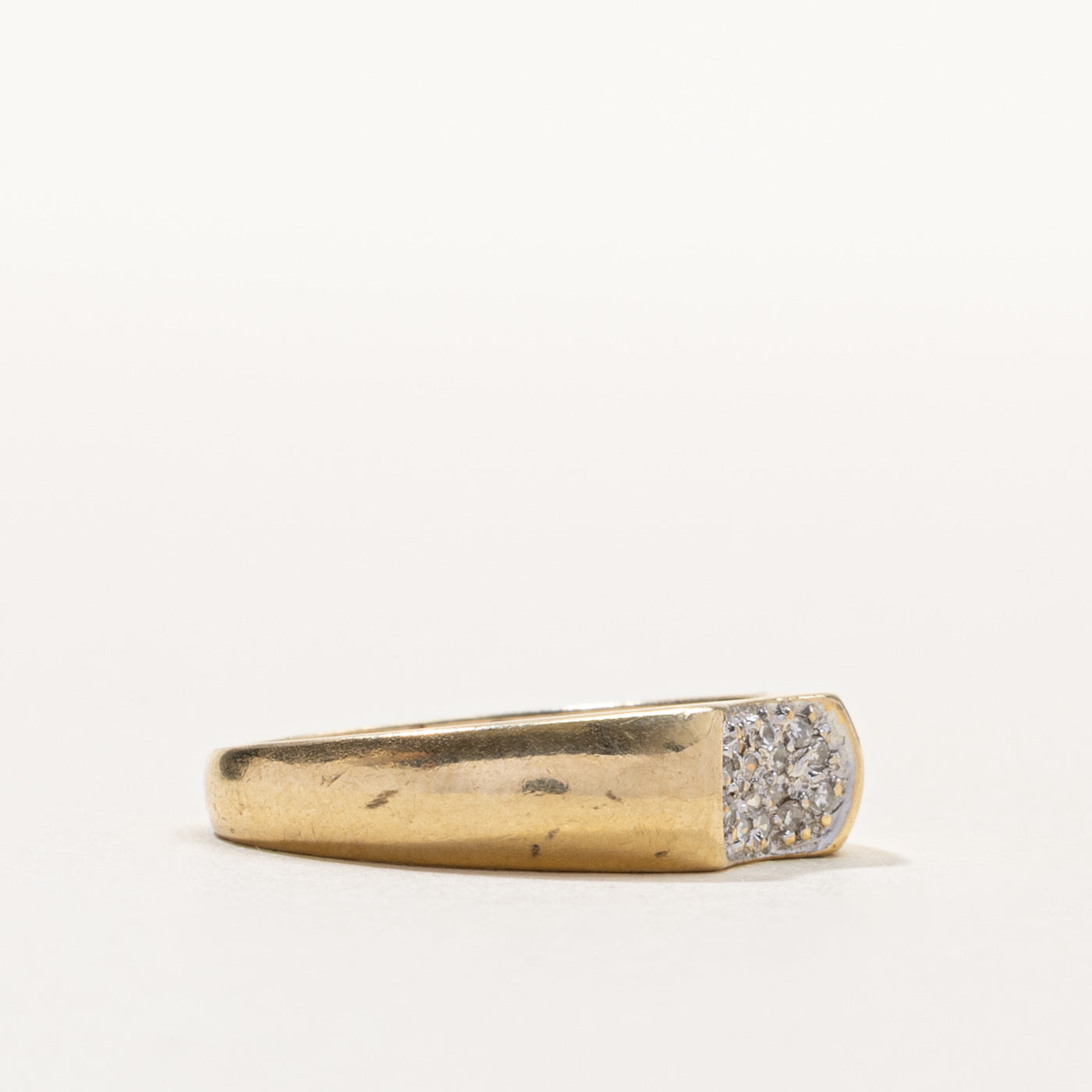 14k Concave Diamond Oval Cluster Band | SZ 7.75