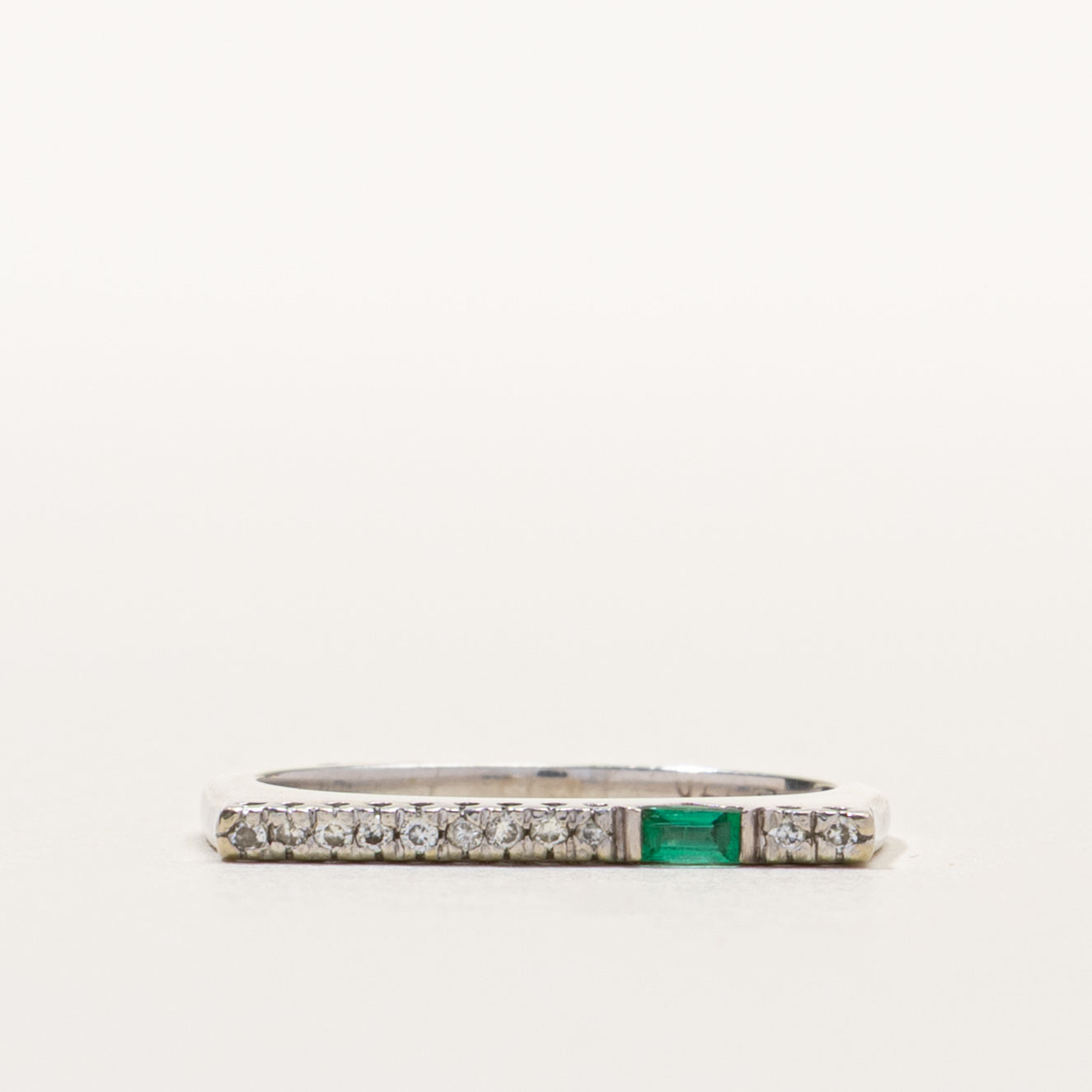 14k Emerald & Diamond Bar Band | SZ 6.5