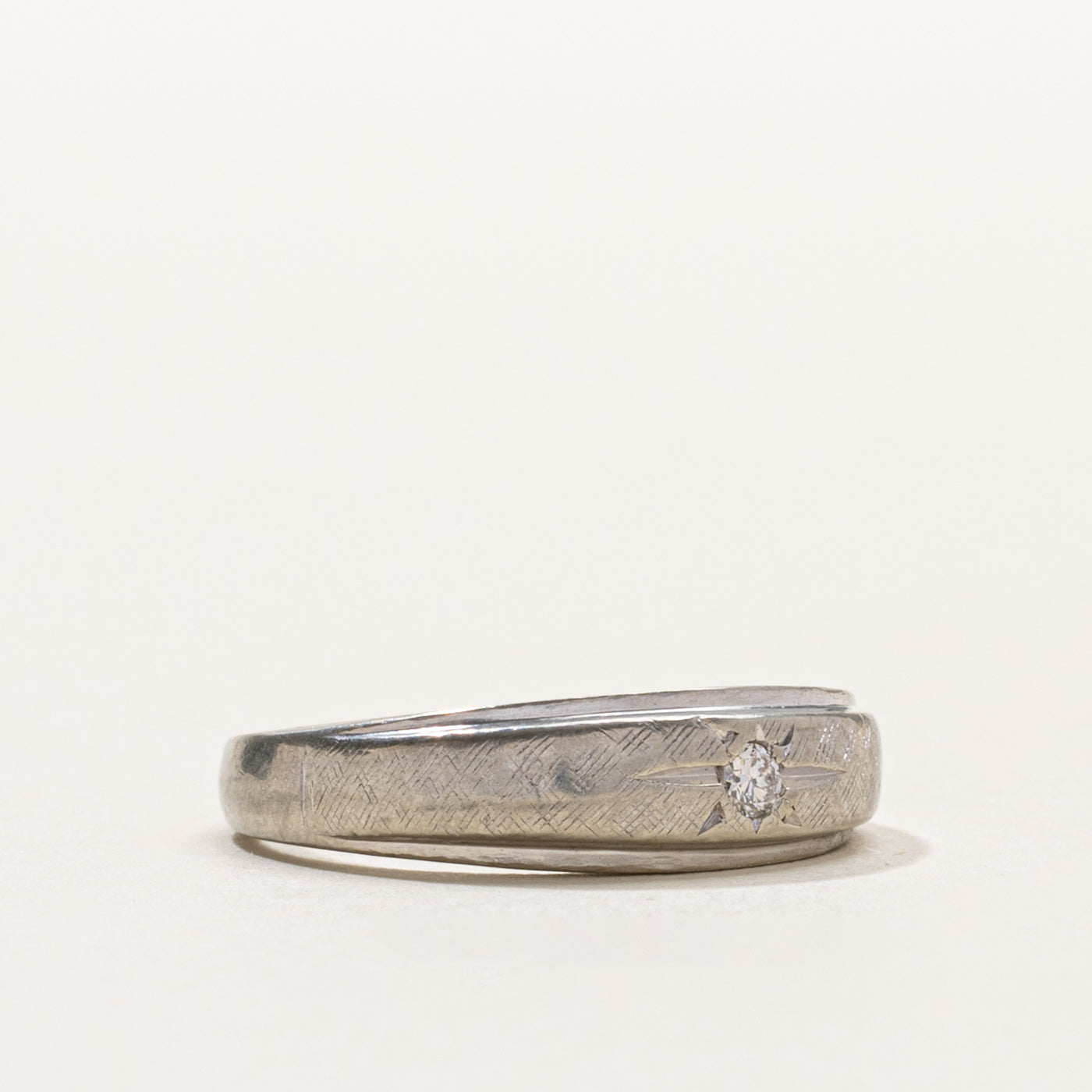 14k White Gold Star Set Diamond Band | SZ 5.75