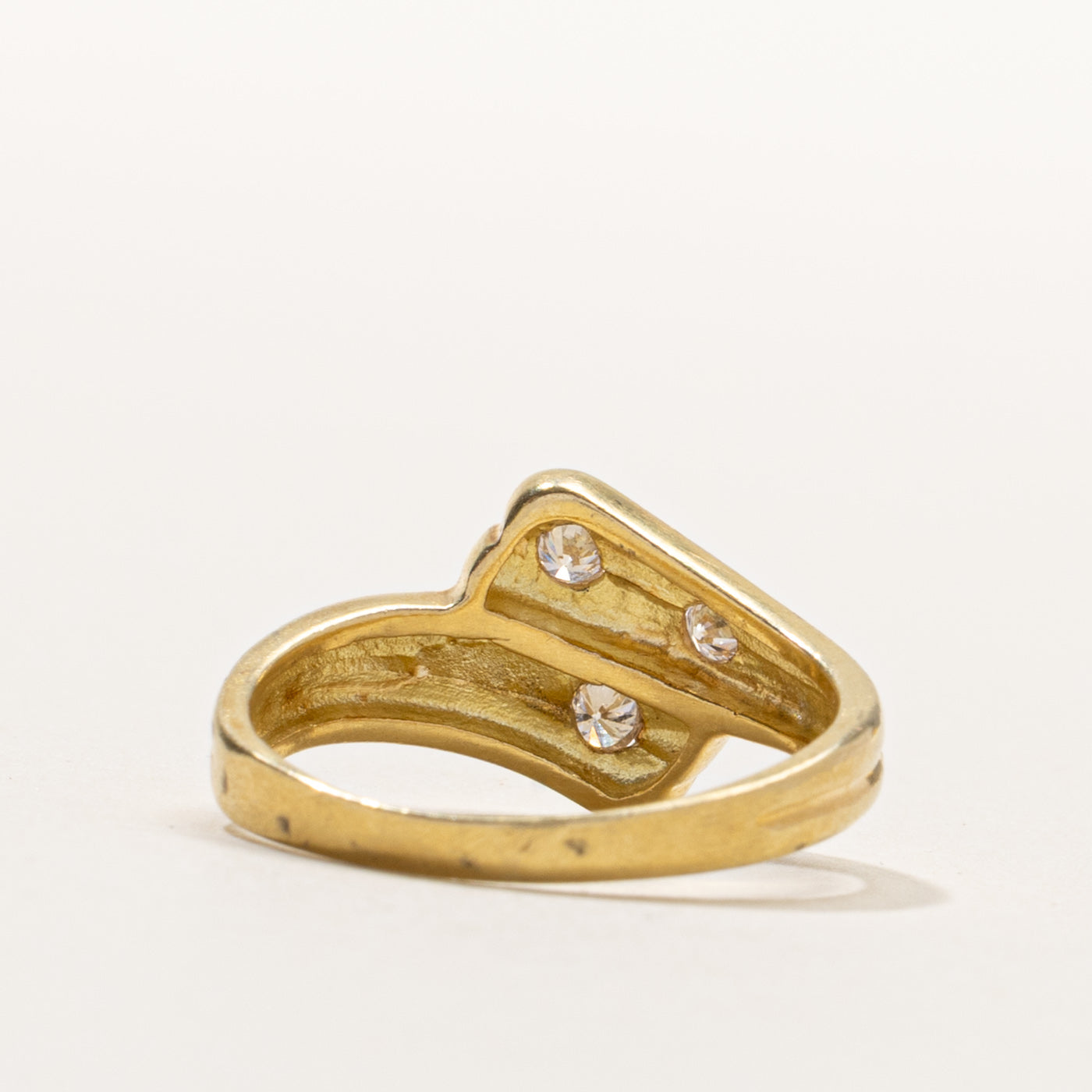 18k Diamond Textured Bypass Ring | 0.10ctw | SZ 7.25