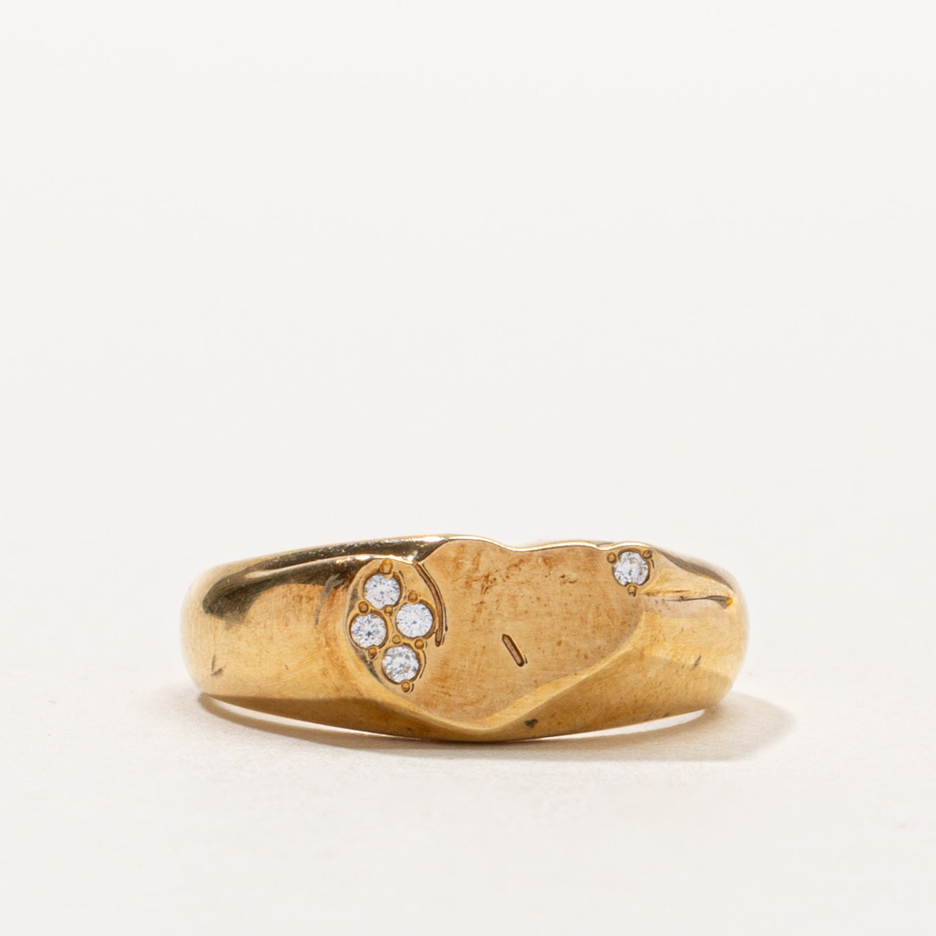 18k Diamond Abstract Snoopy Signet Ring | 0.03ctw | SZ 5