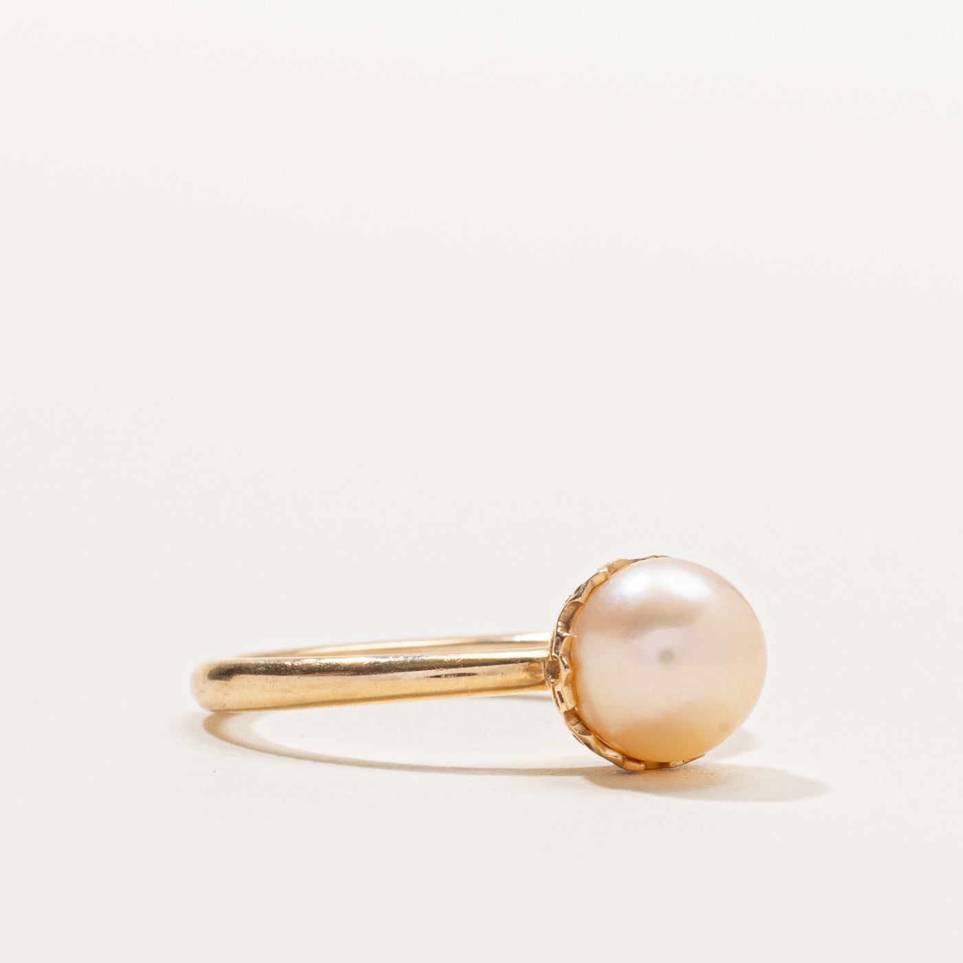 ‘Birks’ 18k Solitaire Pearl Ring | SZ 8.25