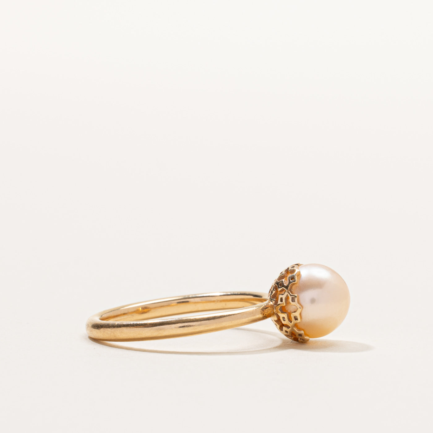 ‘Birks’ 18k Solitaire Pearl Ring | SZ 8.25