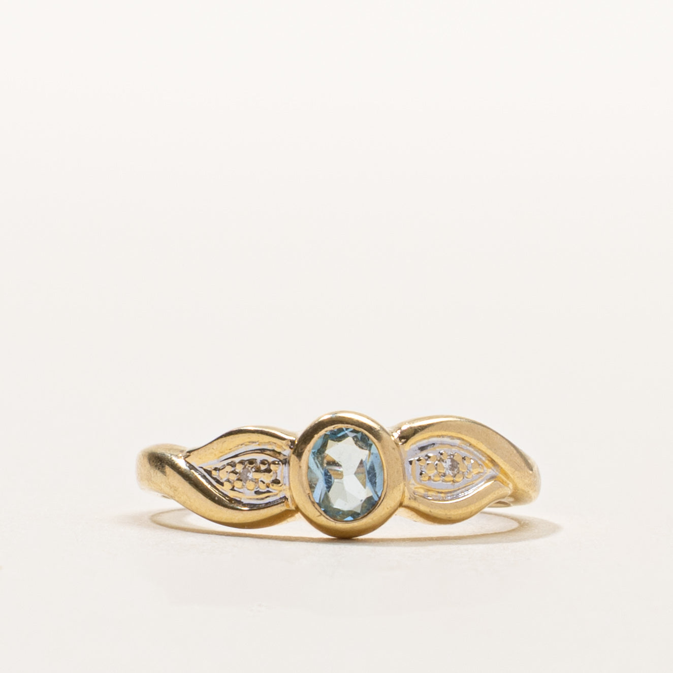 18k Bezel Set Aquamarine & Diamond Ring | SZ 6.75