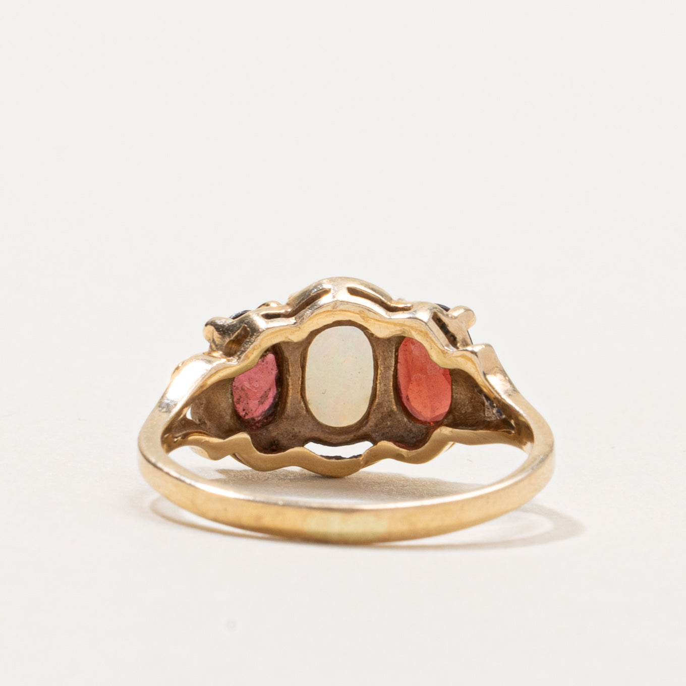 10k Three Stone Opal & Garnet Ring | SZ 5.25