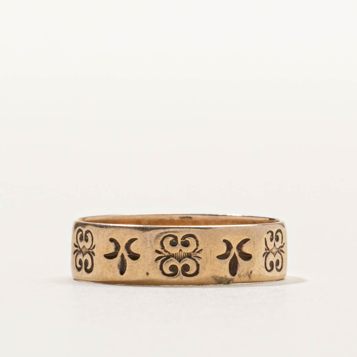 10k Yellow Gold Engraved Band | 4.65mm | SZ 4.5