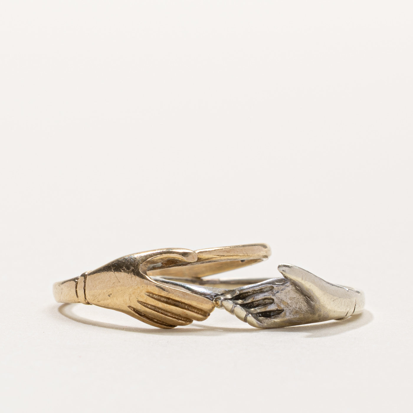 Birmingham UK Two Tone Interlocking Hands Ring | SZ 6.25