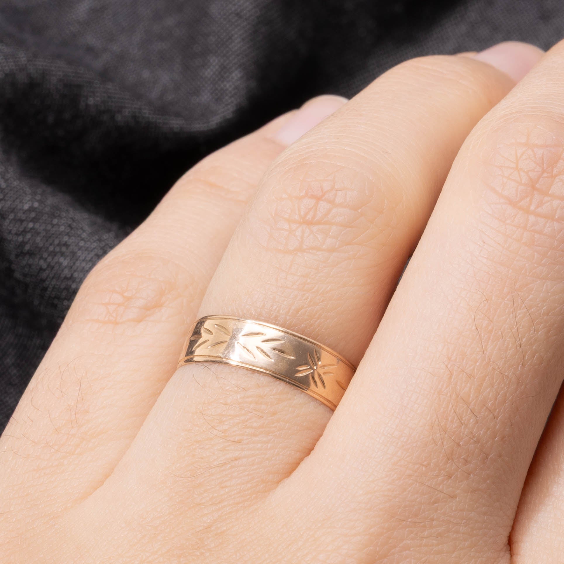9k Yellow Gold Engraved Band | 5.05mm | SZ 5.75